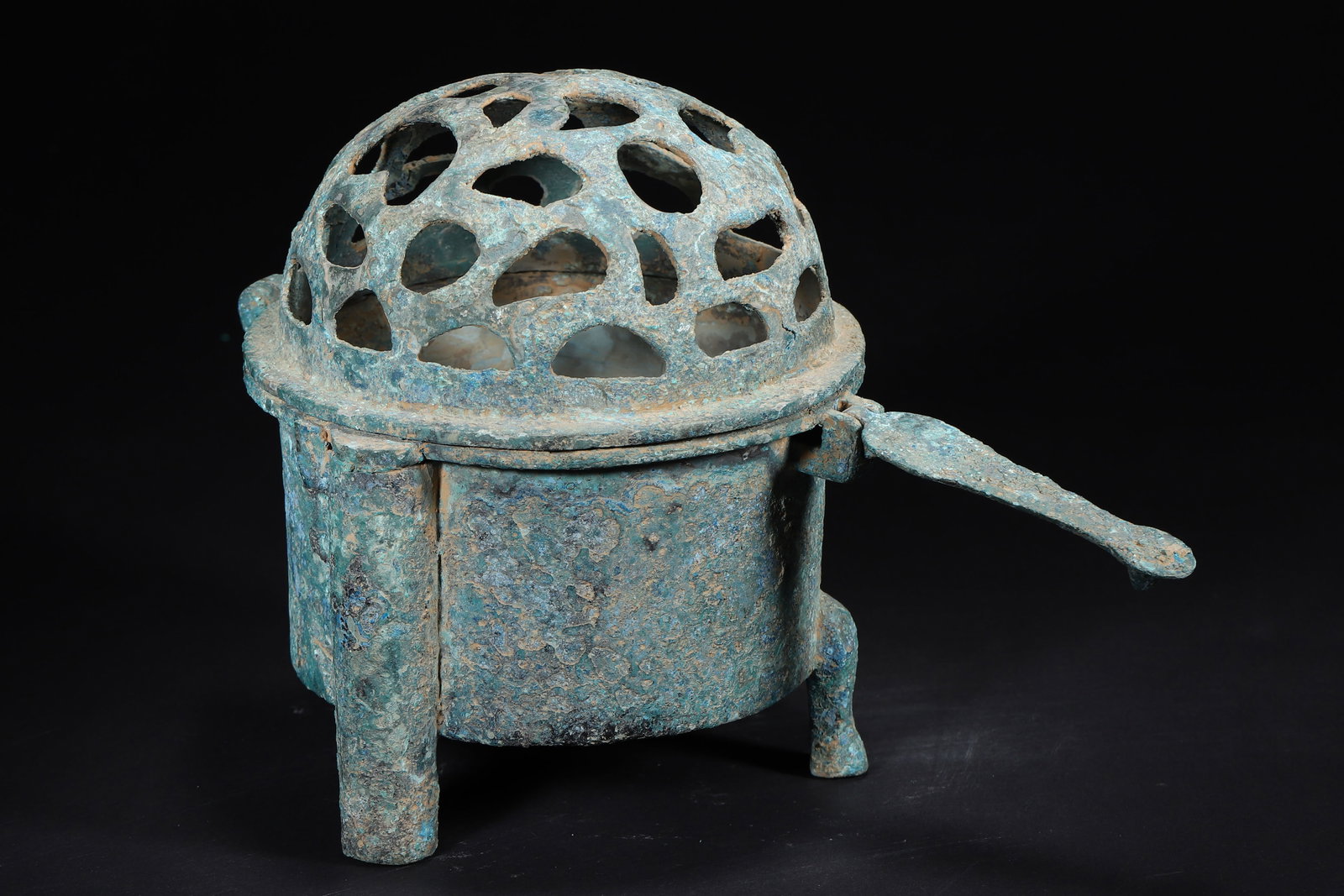 Han Dynasty Bronze Portable Incense Burner with Openwork Dome Lid - 2