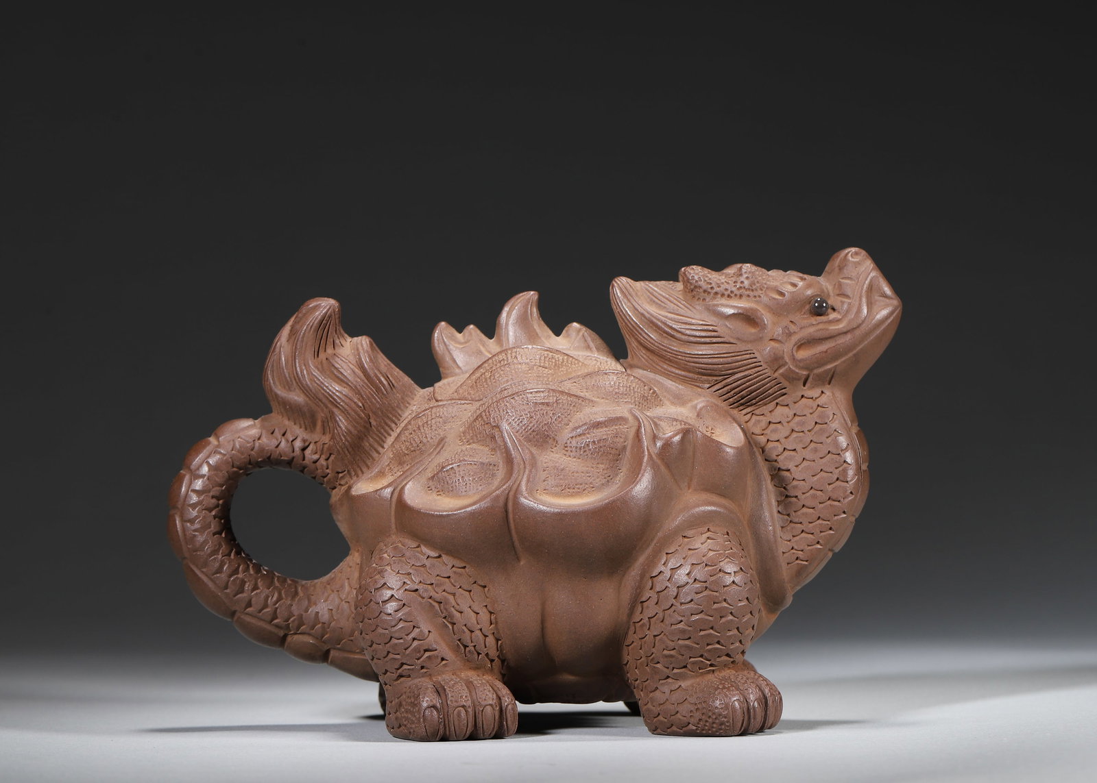 Kangxi Period, Qing Dynasty A Yixing Zisha Dragon-Turtle Teapot, Mark of Chen Mingyuan - 4