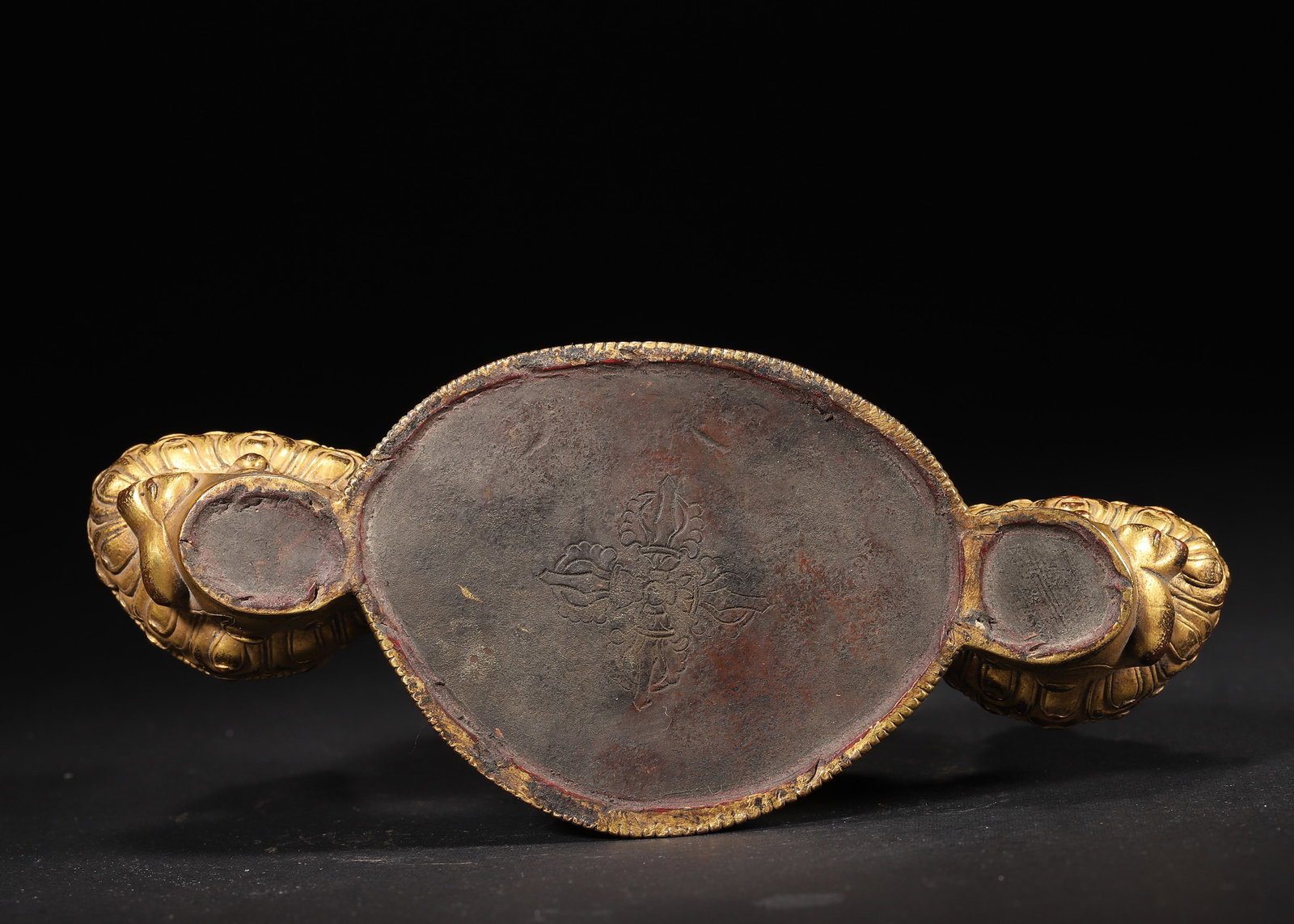 A Gilt-bronze Conjoined Statue of Padmasambhava and Two Attendants, Qing Dynasty - 9