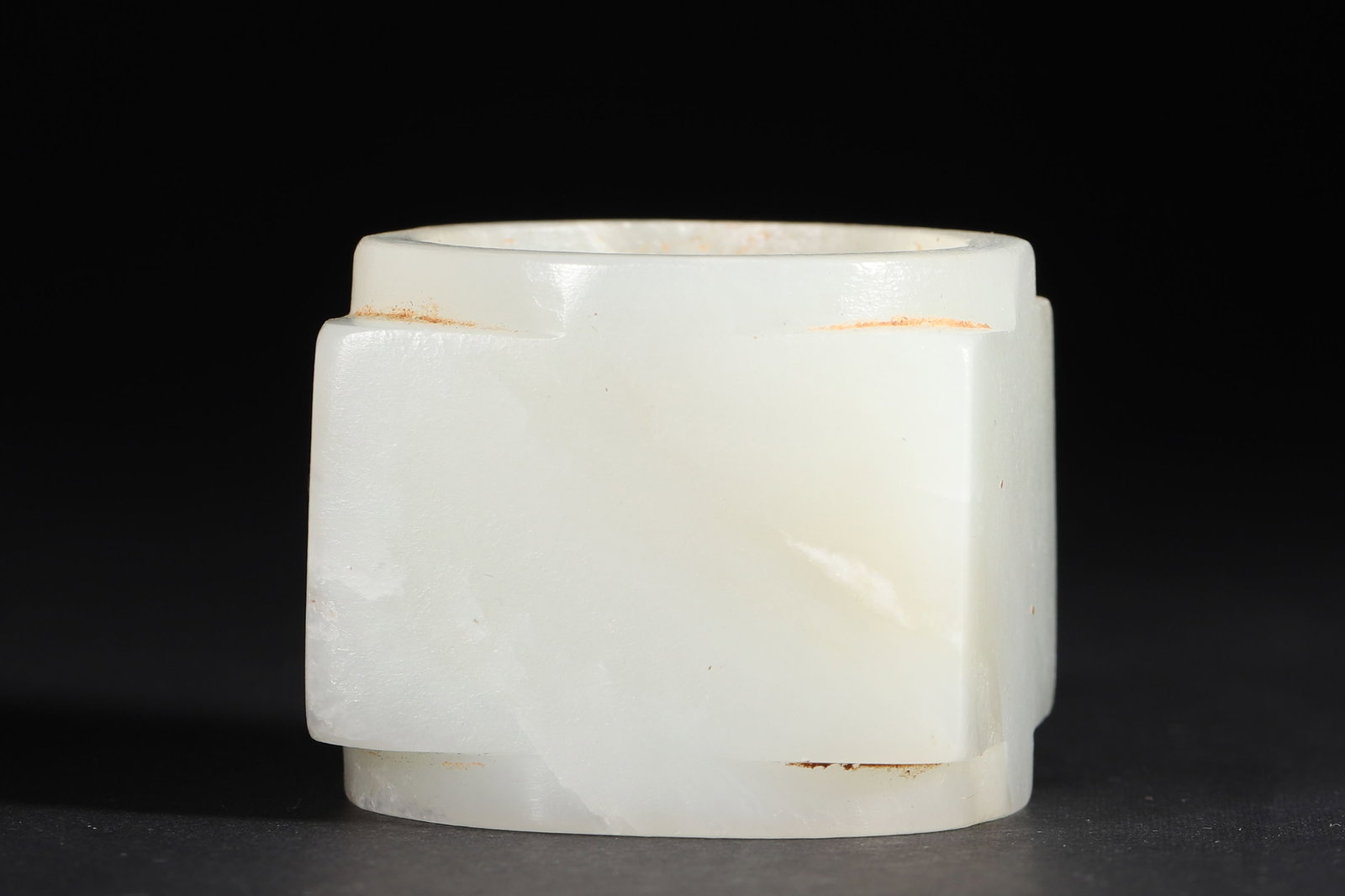 A Hetian White Jade Cong-Style Thumb Ring, Qing Dynasty - 2