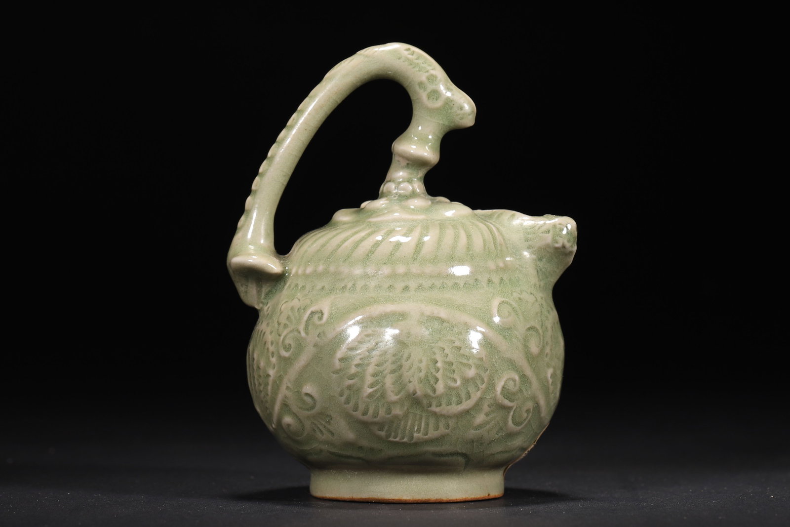 A Yaozhou Kiln Celadon-Glazed Reverse Flow Ewer, Northern Song Dynasty - 3
