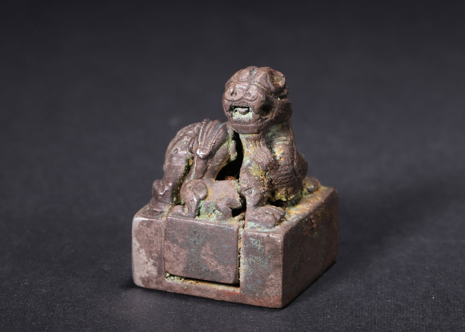 A Silver Composite Seal with Mother-and-Son Set?Han Dynasty - 5