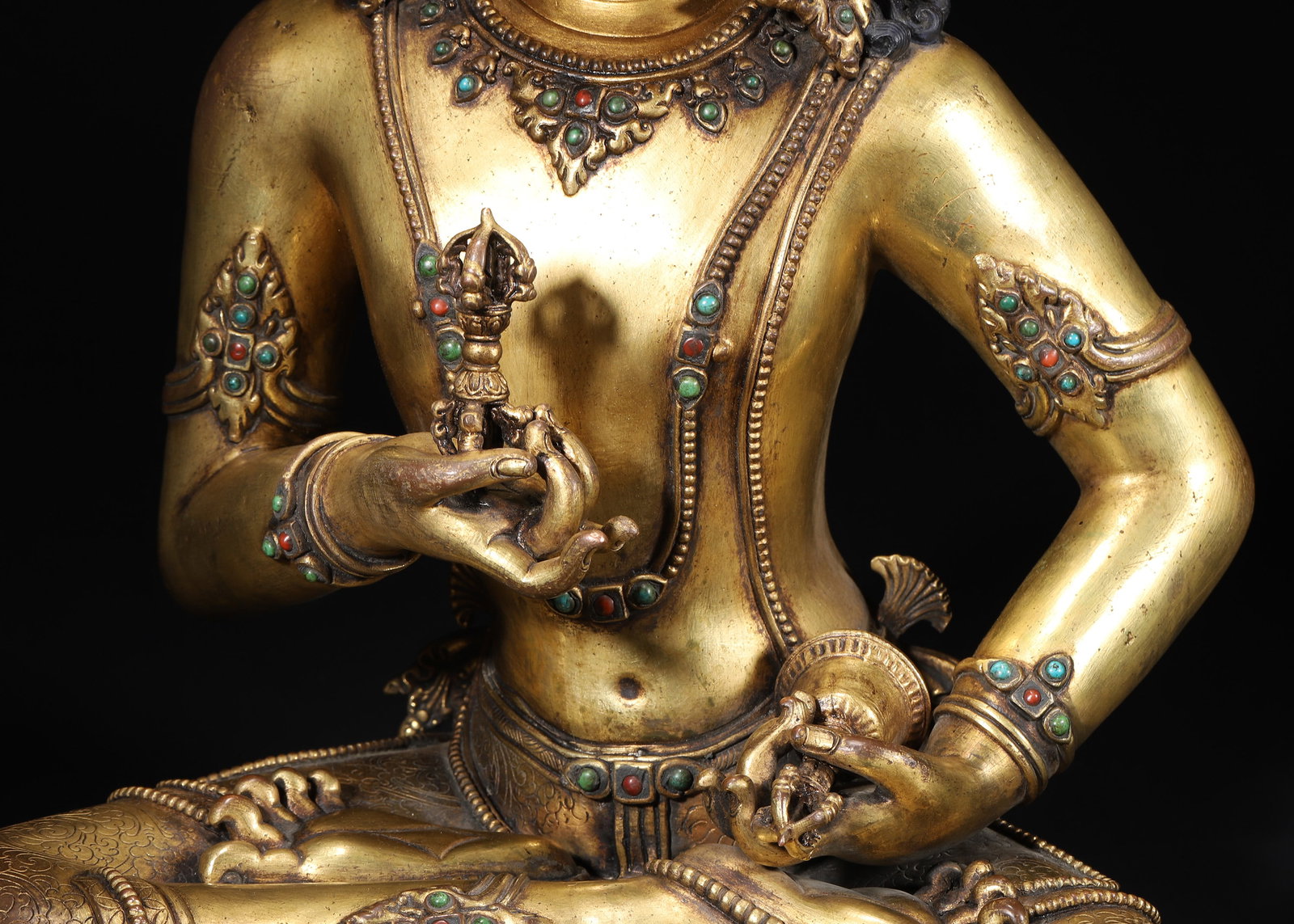 A Gilt Bronze Inlaid Gemstone Vajrasattva Seated Statue, Qing Dynasty - 5