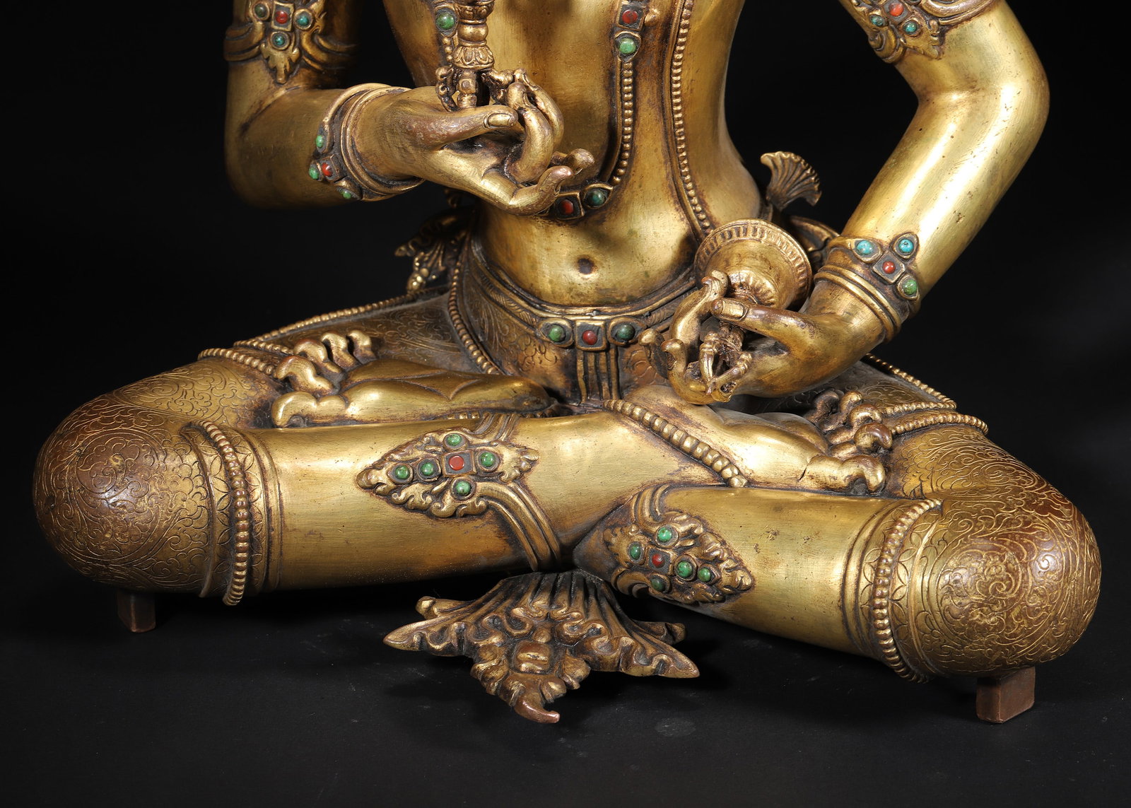 A Gilt Bronze Inlaid Gemstone Vajrasattva Seated Statue, Qing Dynasty - 6