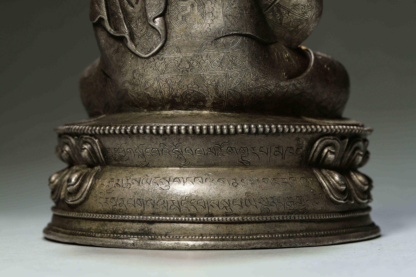 A Silver Statue of a Lama with Partial Gold Facing, Qing Dynasty - 10