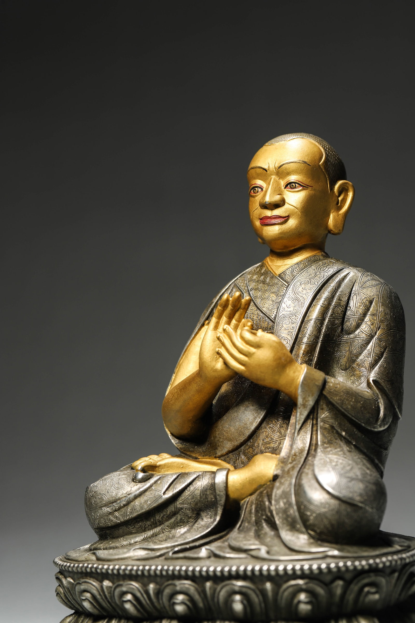 A Silver Statue of a Lama with Partial Gold Facing, Qing Dynasty - 3