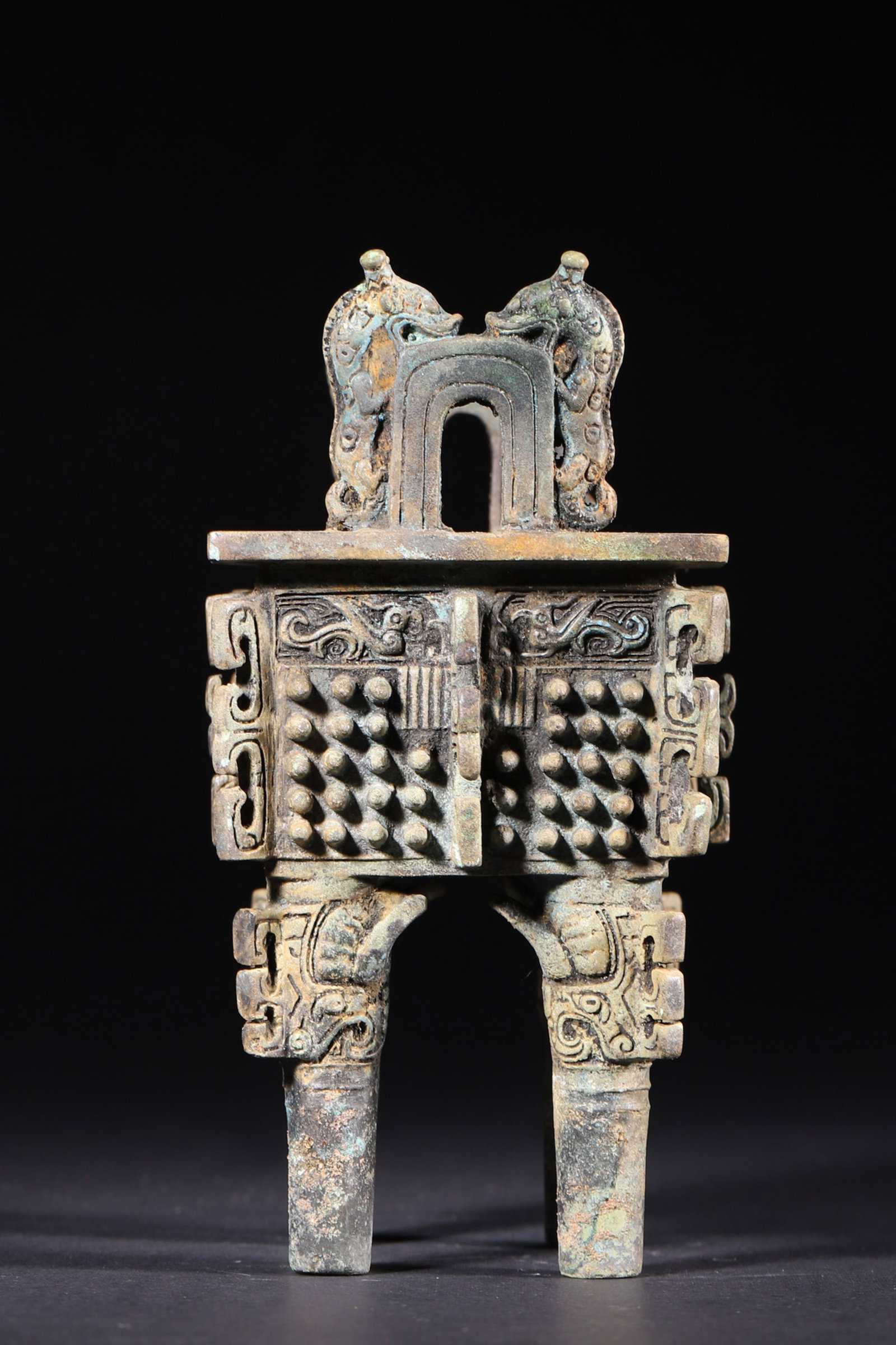 A Bronze Rectangular Ding with Nail-Pattern Decoration - Late Shang Dynasty - 2