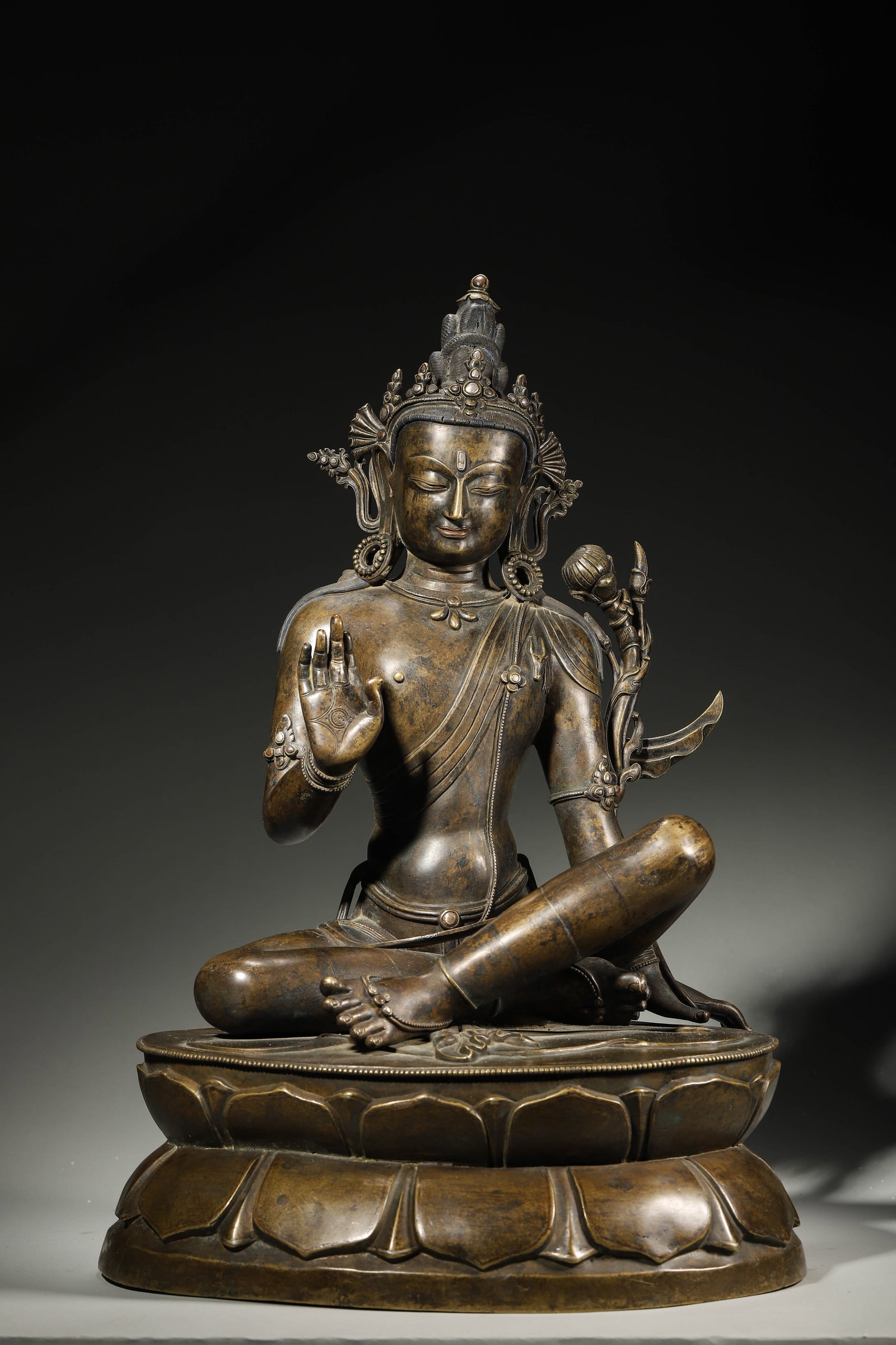 A Tibetan Alloy Copper Silver-Inlaid Statue of Avalokiteshvara, Yuan Dynasty (1 of 13)