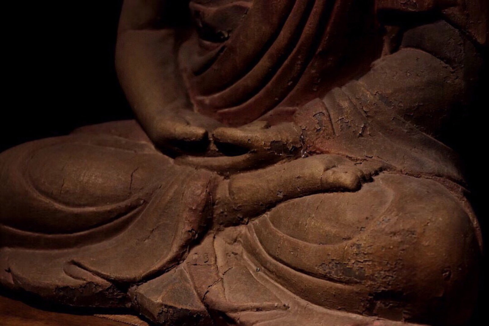 A Polychrome Wood Figure of Seated Buddha Sakyamuni - Ming Dynasty - 5