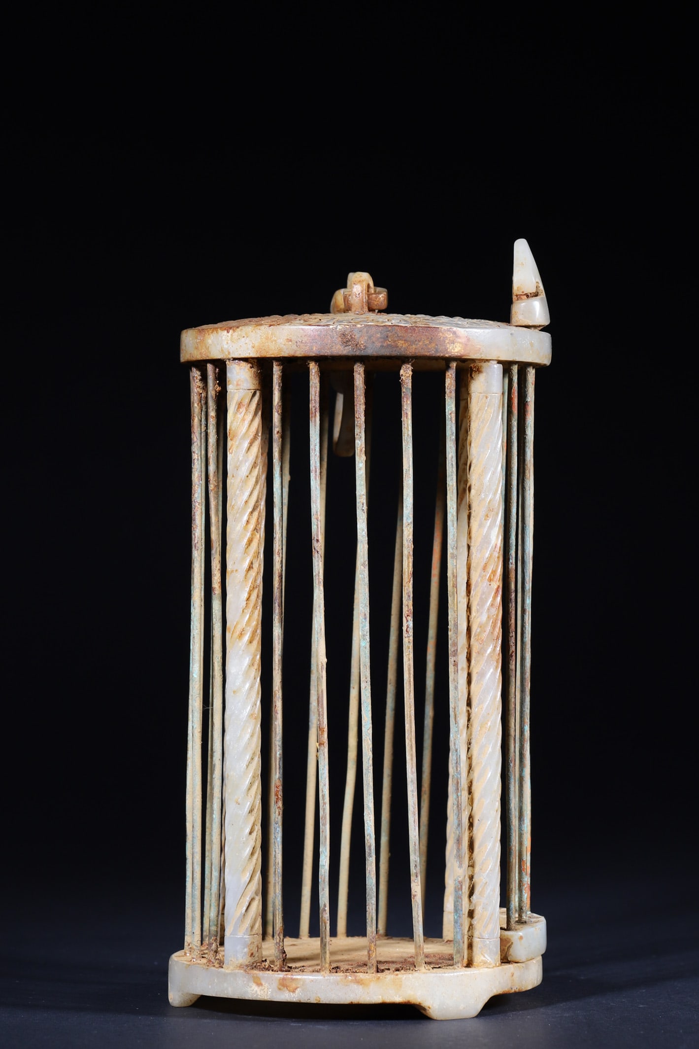 A Hetian Jade Birdcage with Linked Chain - Han Dynasty - 2
