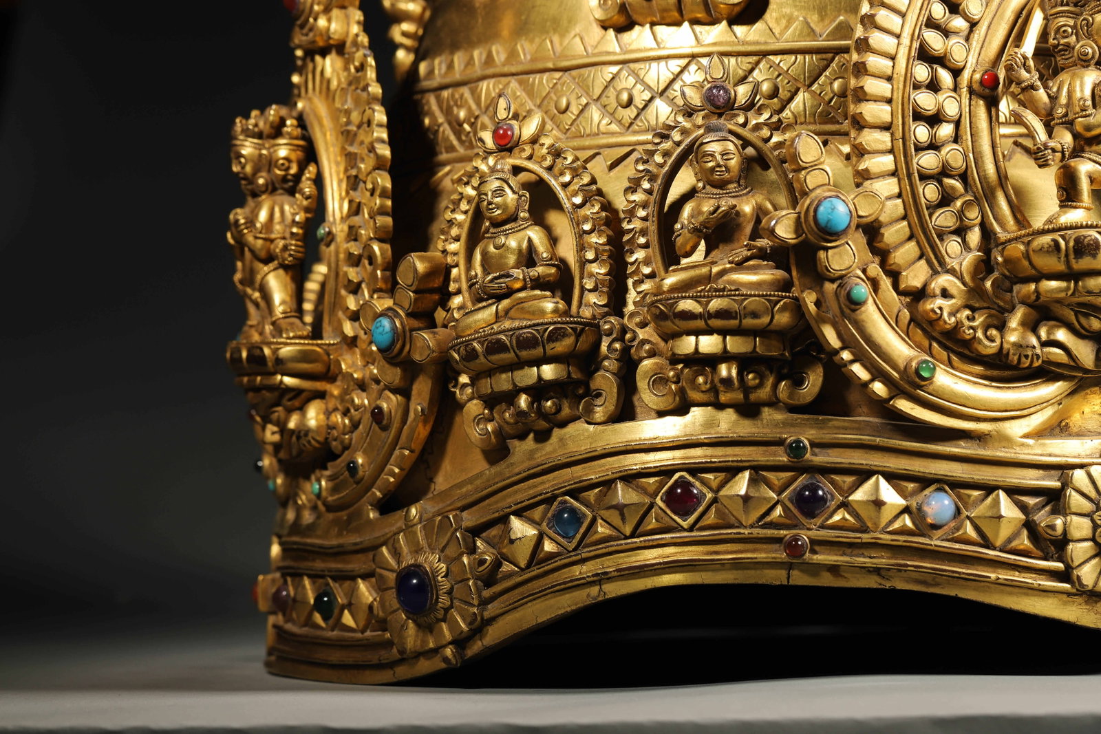 A Ming Dynasty Tibetan Gilt-Bronze Jewel-Inlaid Royal Crown - 6