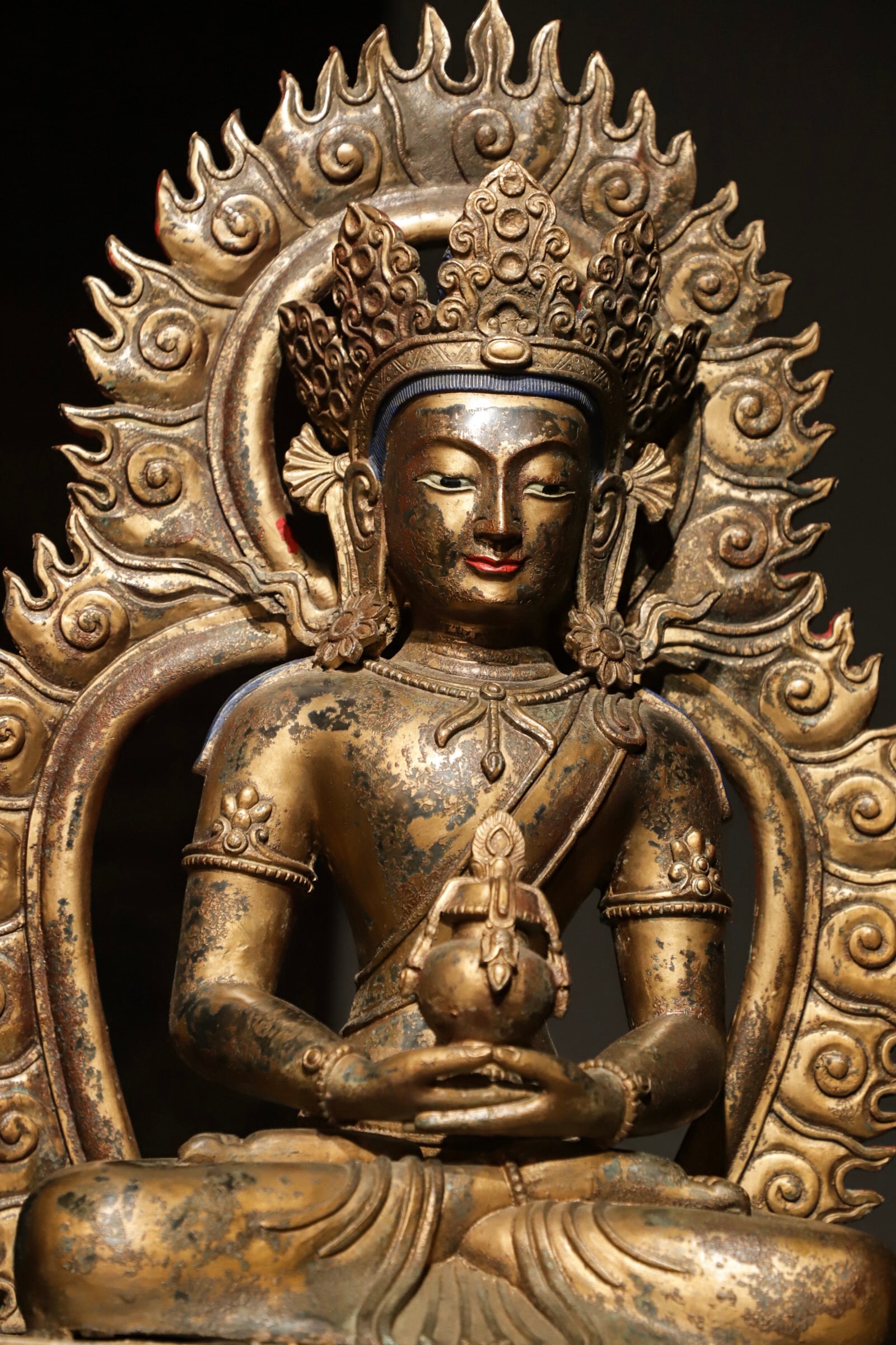 A Gilt Bronze Statue of Amitayus Buddha, Qing Dynasty - 5