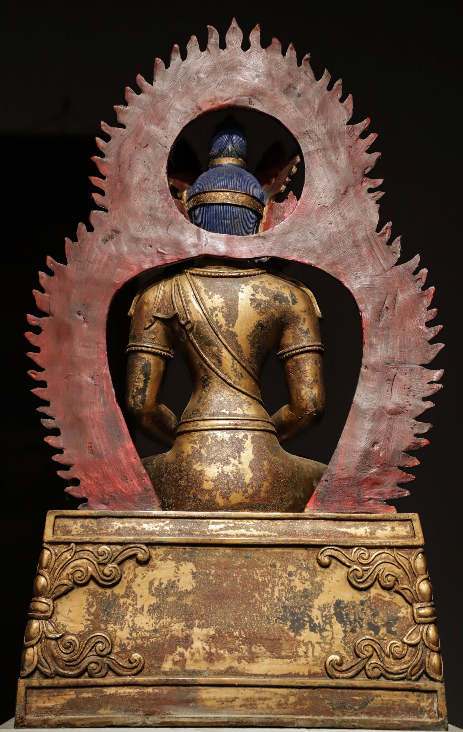 A Gilt Bronze Statue of Amitayus Buddha, Qing Dynasty - 8