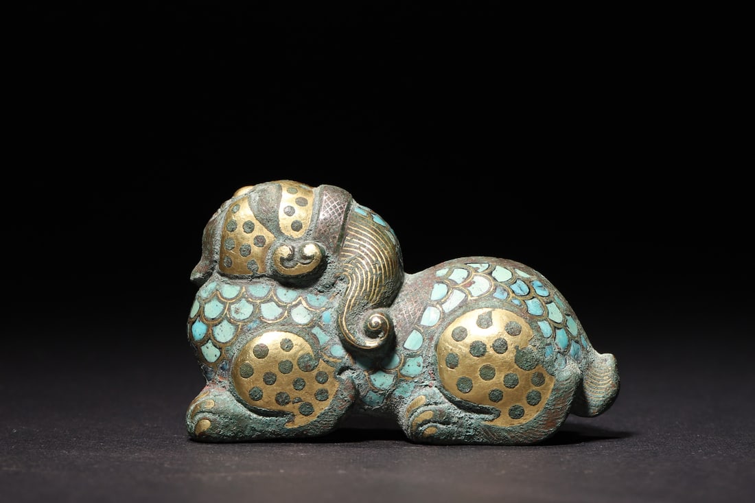 A Han Dynasty Bronze Beast Paperweight with Gold/Silver Inlay and Turquoise - 2