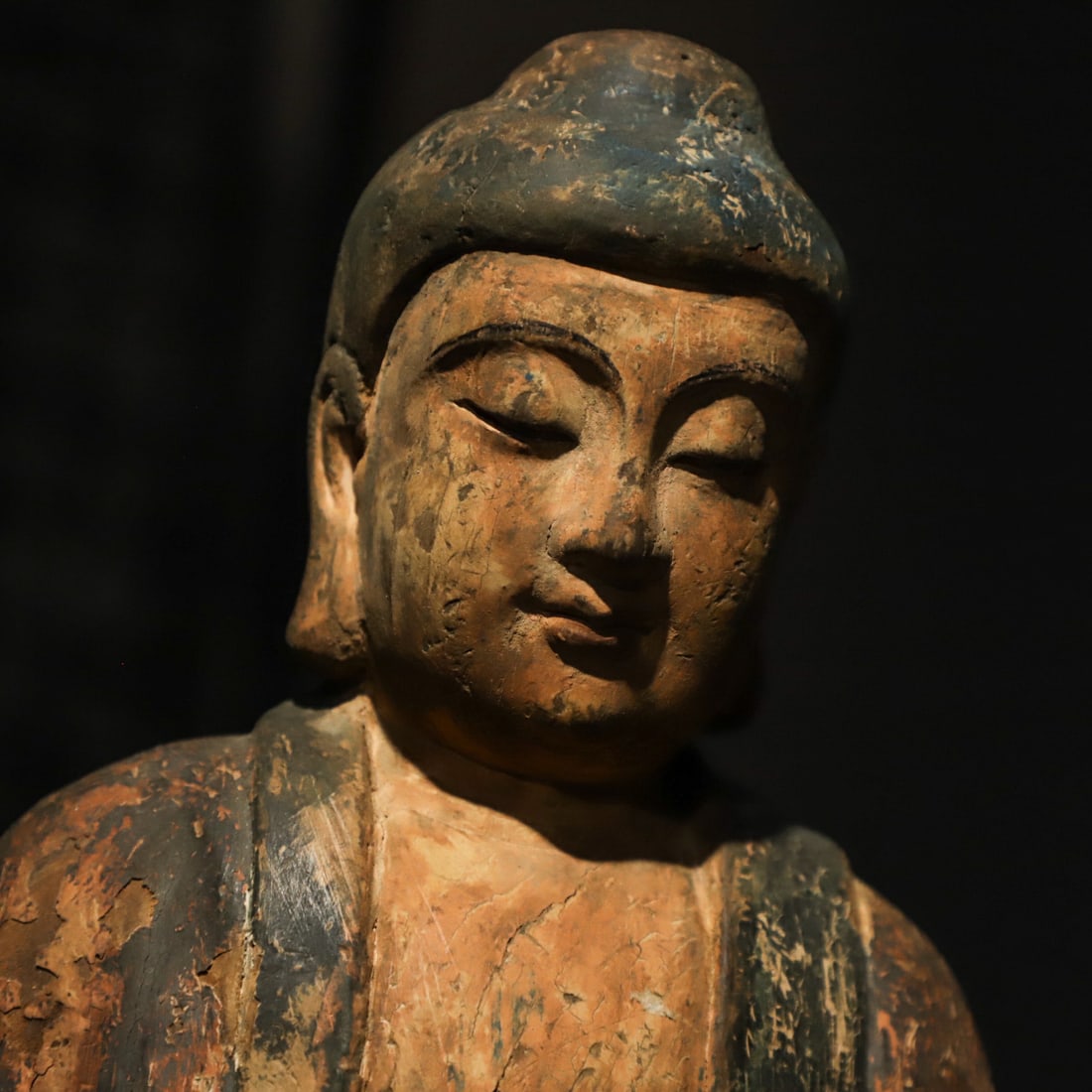 A Painted Wooden Statue of Sakyamuni Buddha, Ming Dynasty - 7