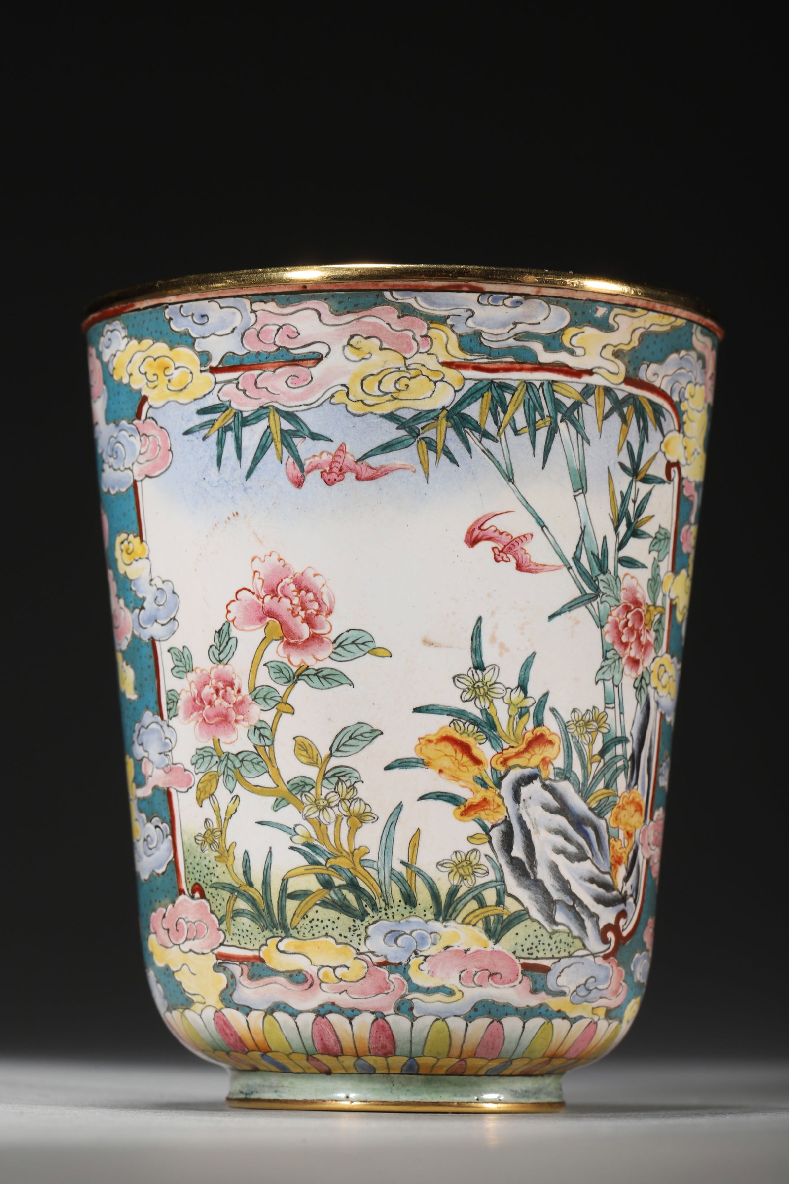 An Enameled Copper Cup with Bird and Flower Panels, Qianlong Period - 4