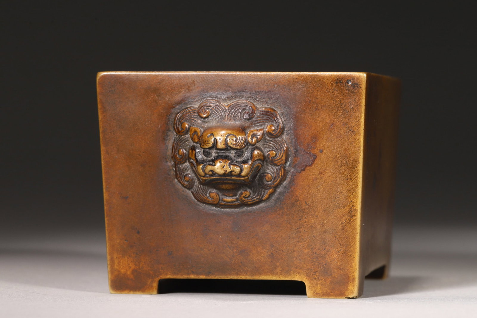 A Bronze Horse-Trough Incense Burner with Lion Handles, Qing Dynasty - 4
