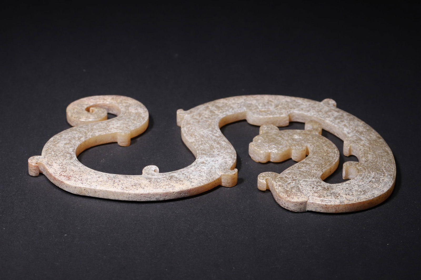 An Ancient Jade S-Shaped Dragon Pendant - Han Dynasty - 7