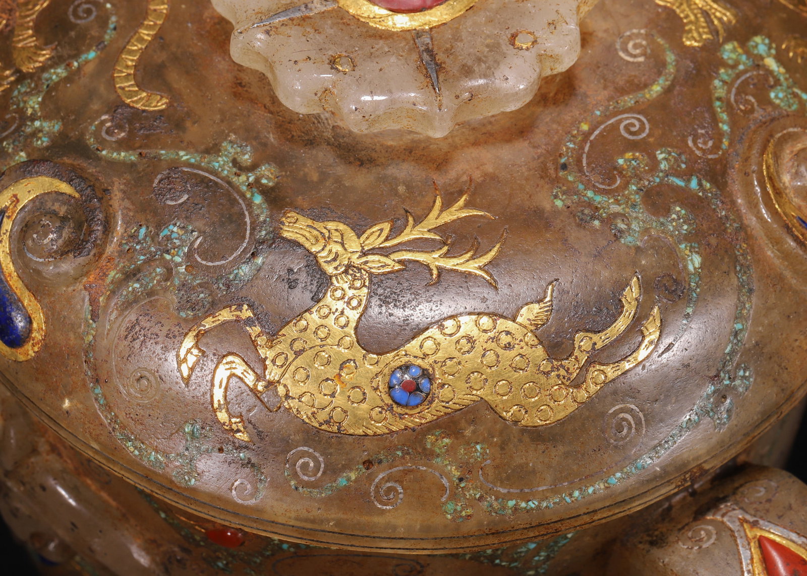 A Crystal Cup with Gold and Silver Inlay and Gemstone Inlay, Han Dynasty - 5