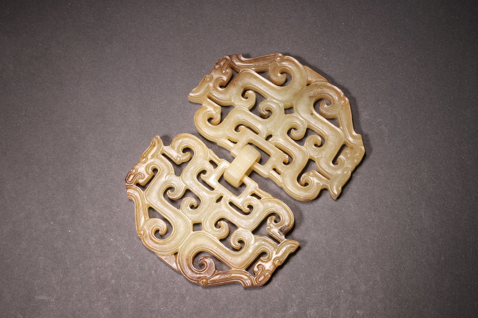 A Hetian Jade Openwork Dragon and Phoenix Pendant with Moving Ring - Han Dynasty (1 of 7)