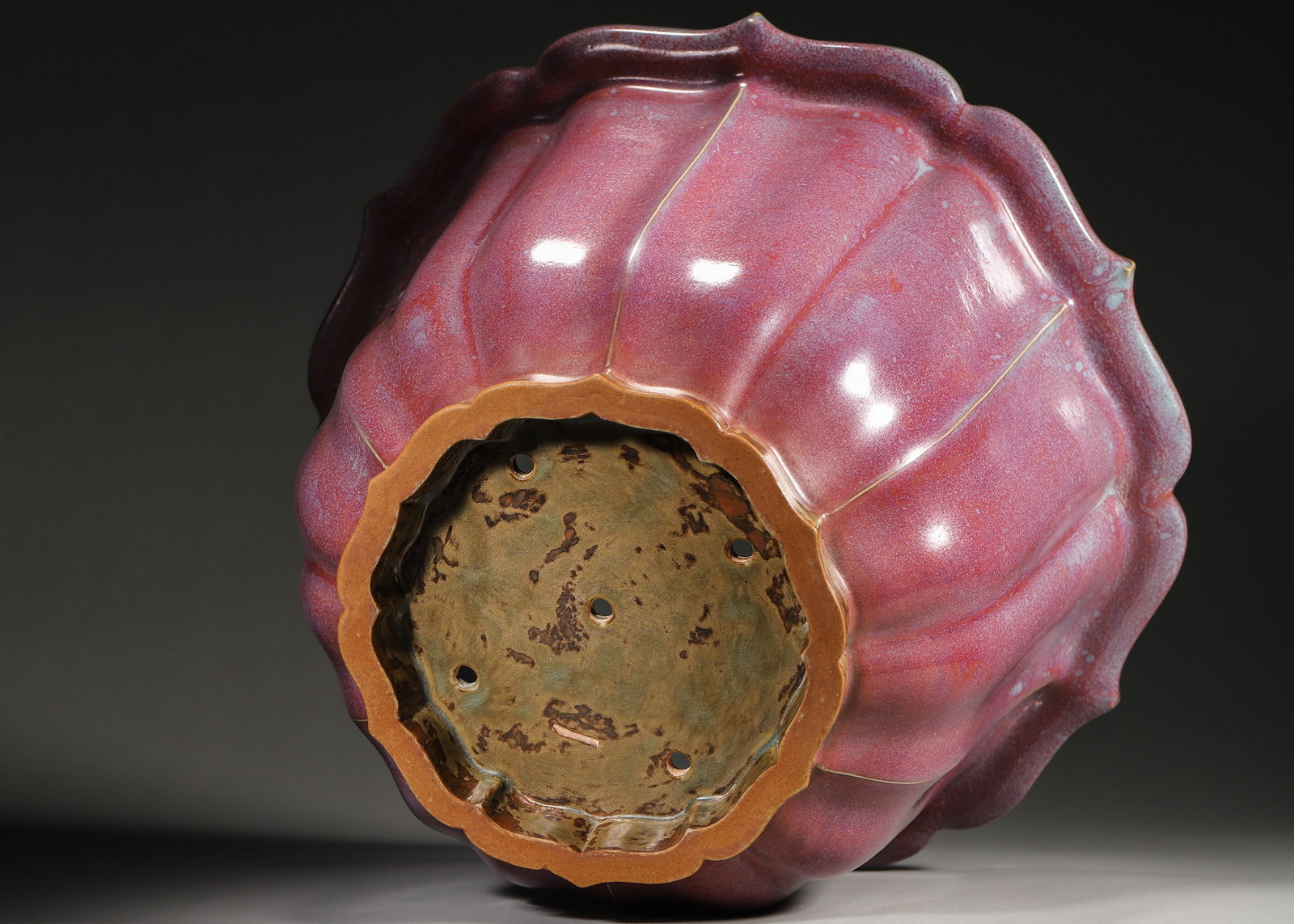 A Jun Ware Rose-Purple Glazed Lobed Flower Pot (Song Dynasty) - 7