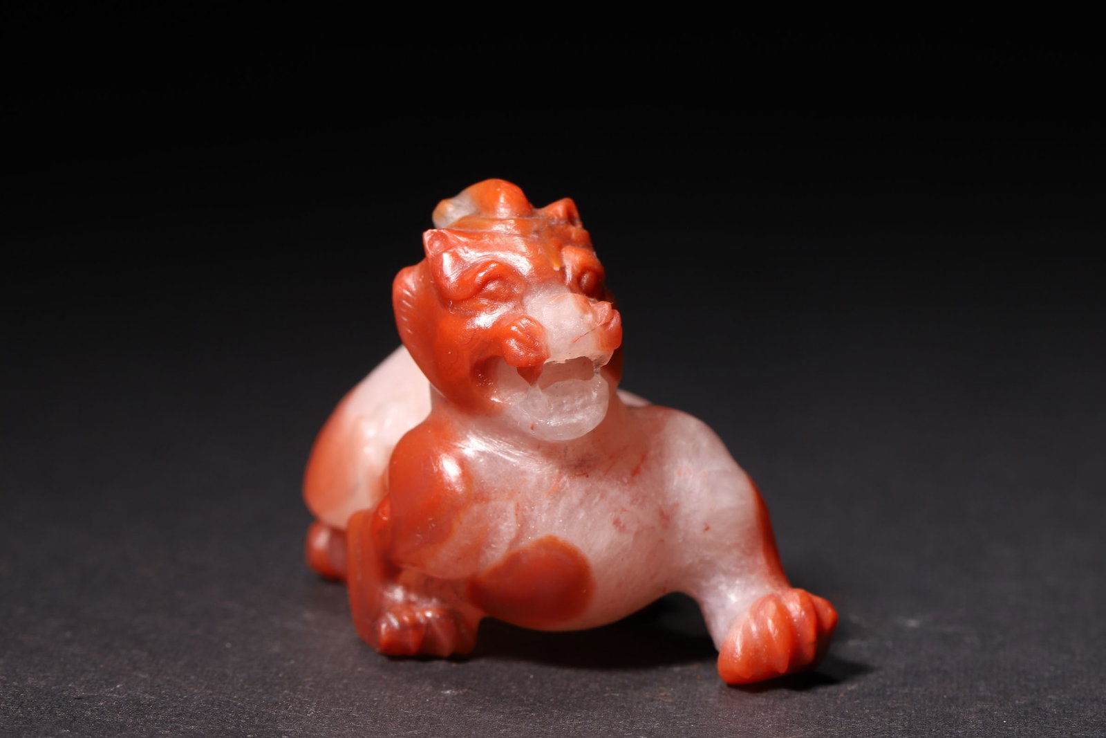 A Han Dynasty Southern Red Agate Auspicious Beast Ornament - 4