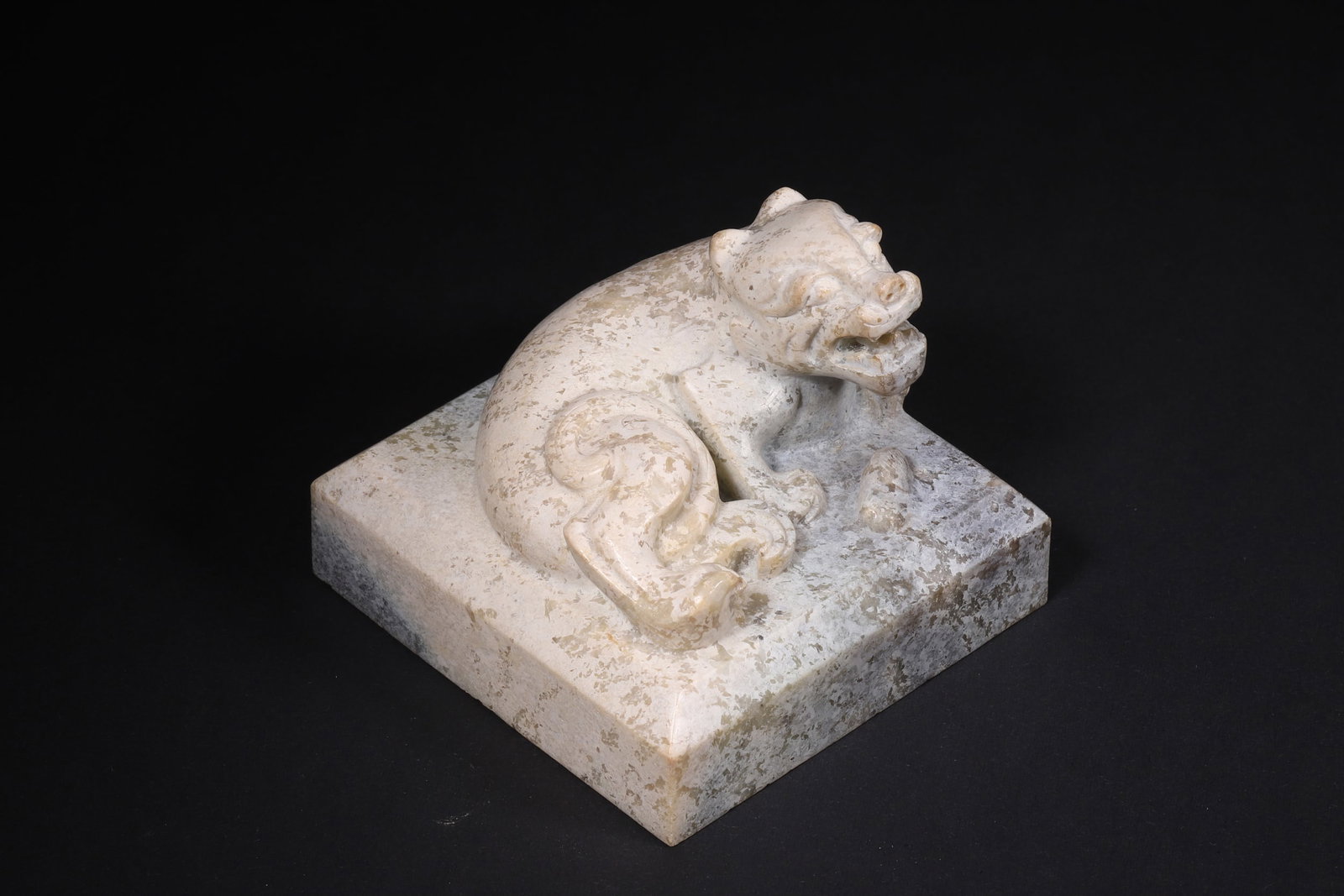 A High Ancient Jade Seal with Chilong Knob, Han Dynasty - 2