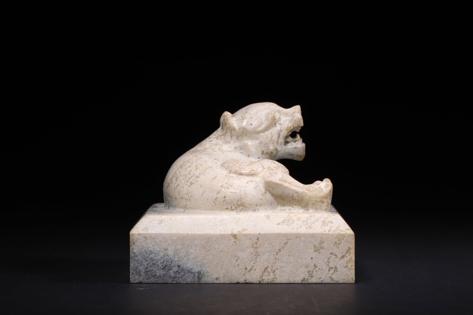 A High Ancient Jade Seal with Chilong Knob, Han Dynasty - 4