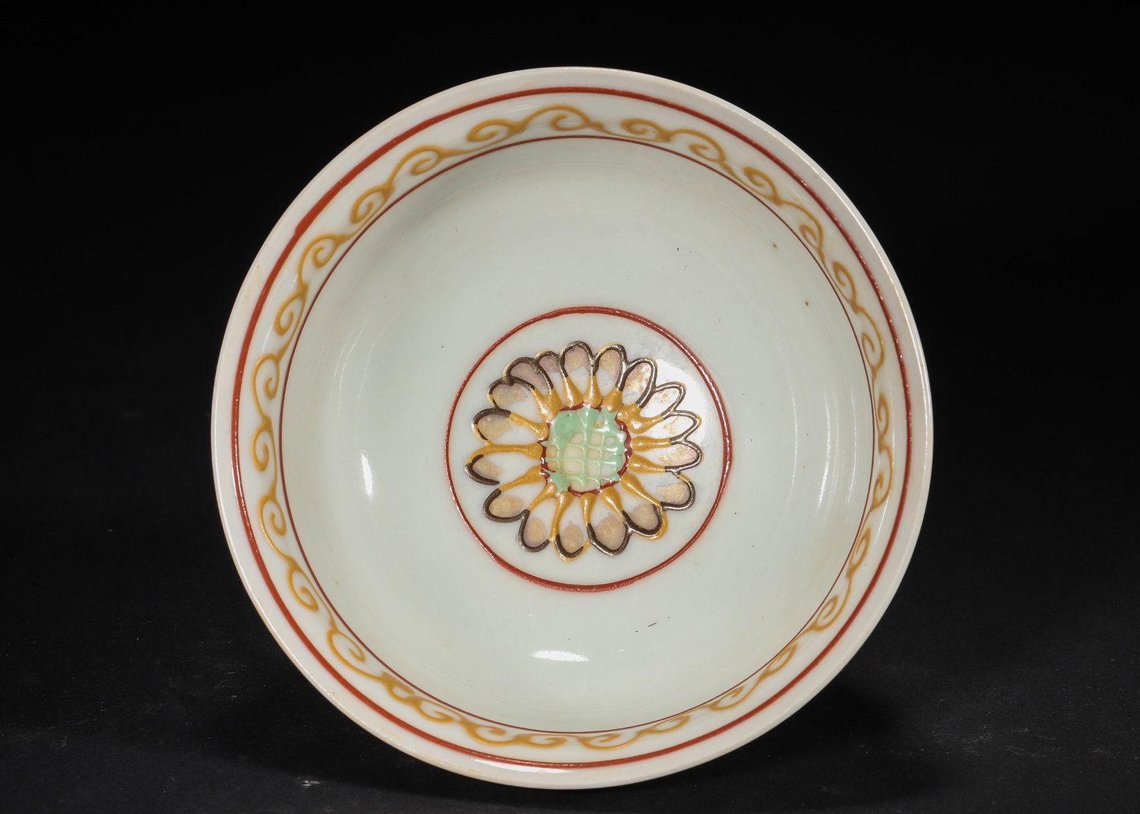 A Yuan Dynasty Gilded Raised Paste Phoenix Pattern Stem Cup - 6