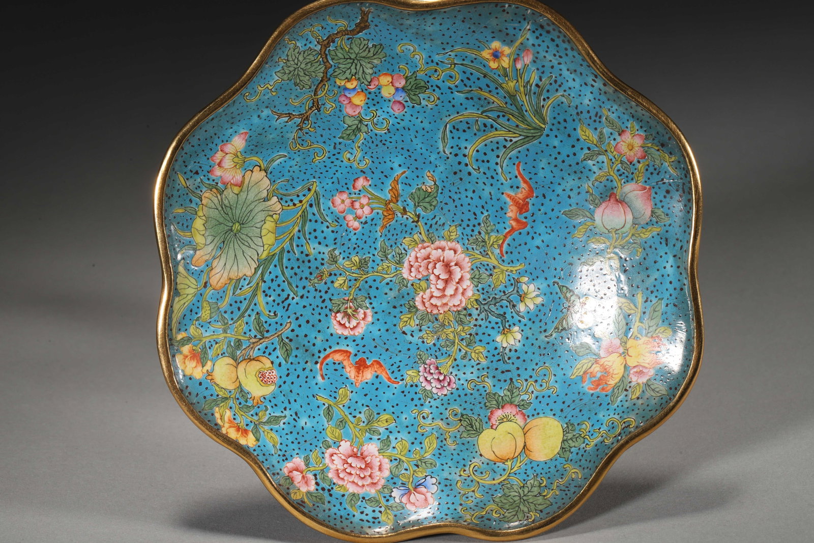 An Enameled Copper Stem Plate with Auspicious Motifs, Qianlong Period - 3