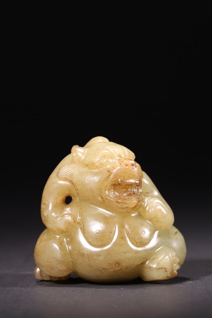 A Hetian Jade Bear, Han Dynasty (1 of 8)