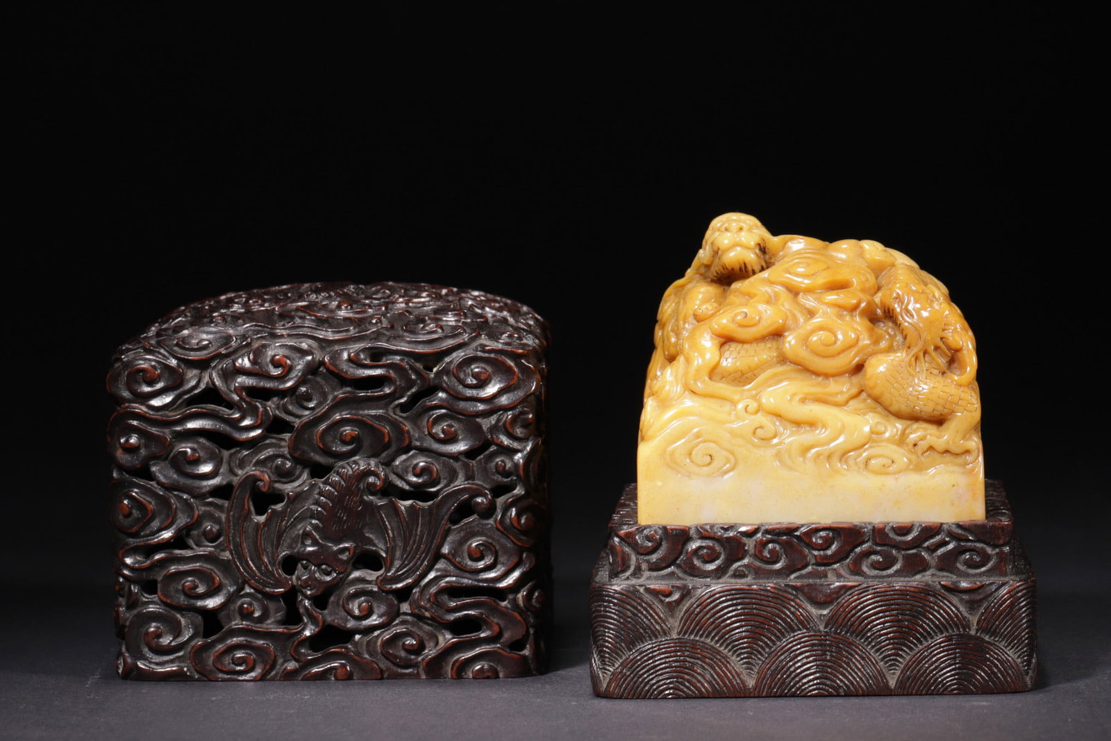 A Tianhuang Stone Dragon Seal (Qing Dynasty) (1 of 9)