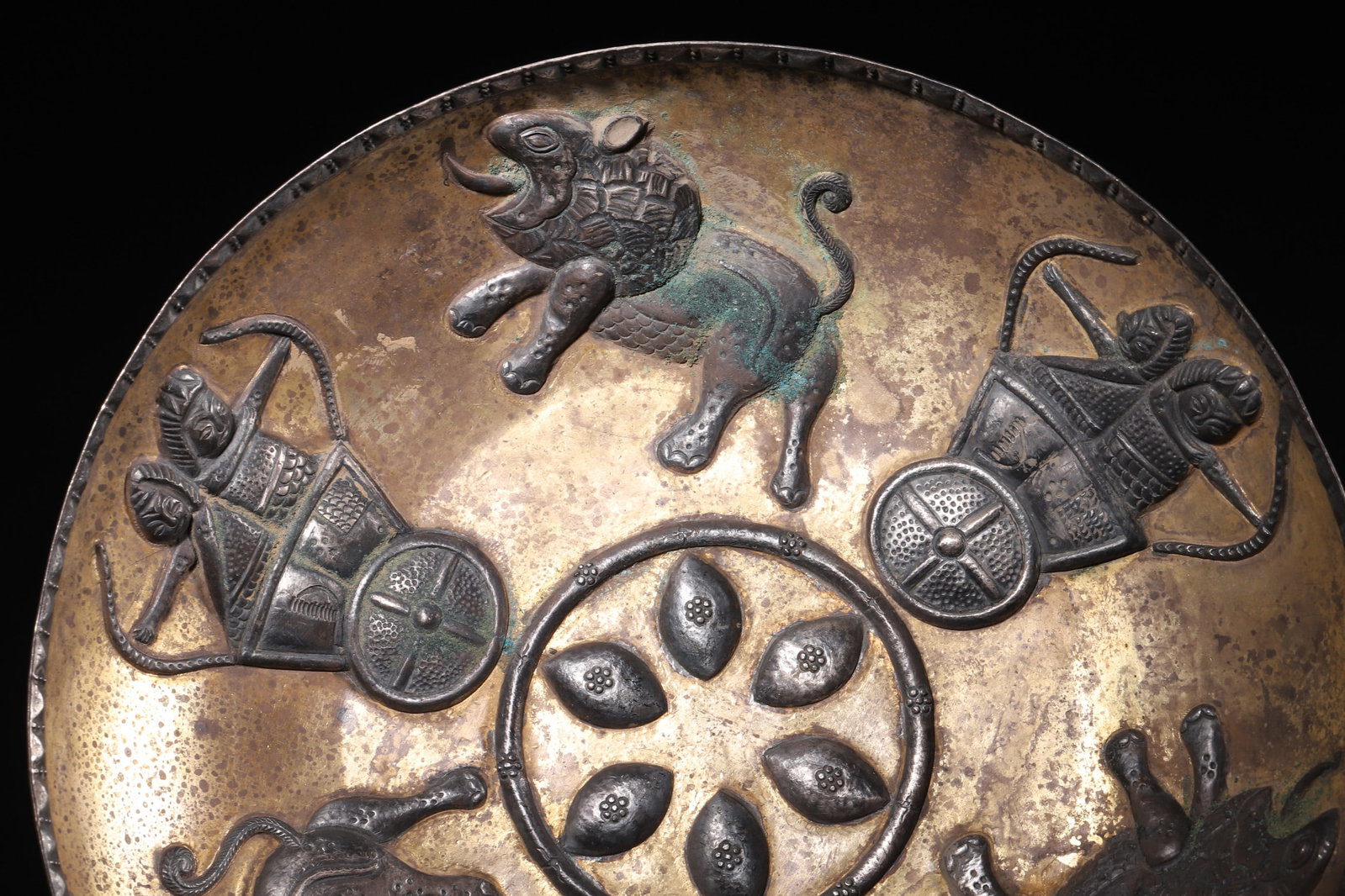 A Tang Dynasty Gilt Silver Plate with Hunting Scene - 3