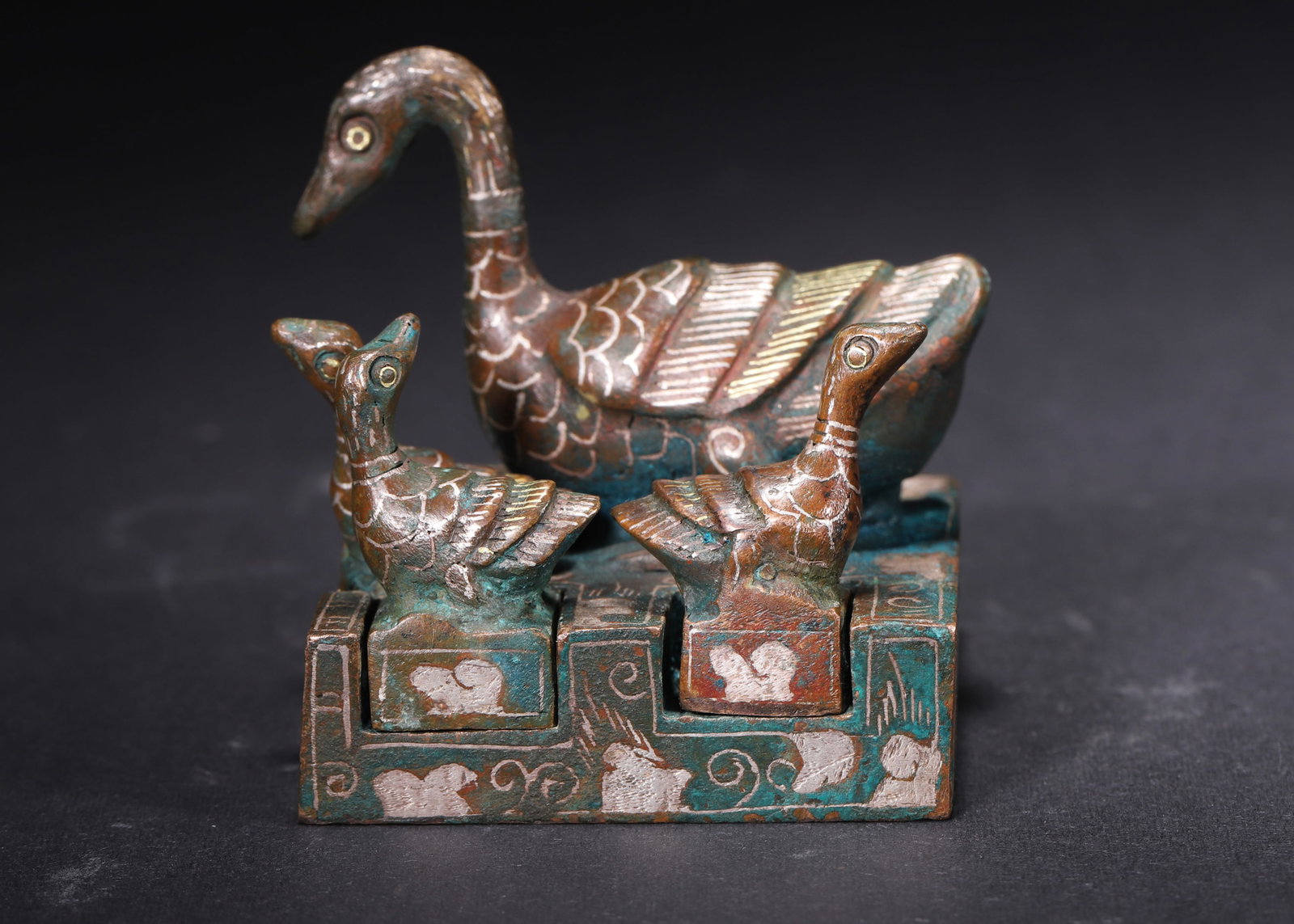 A Set of Bronze Duck-Head Seals with Gold and Silver Inlay, Han Dynasty - 4