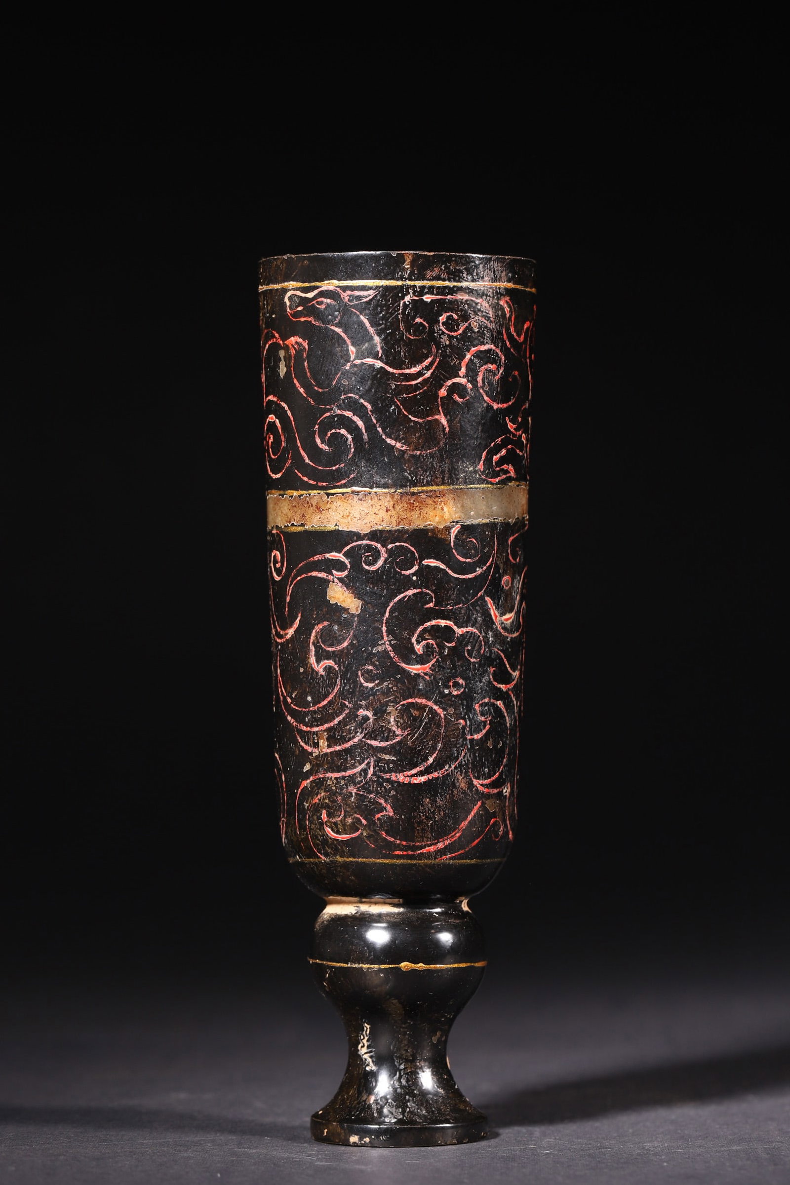 A Jade Stemmed Cup with Gold and Color Inlaid Cloud Pattern - Han Dynasty - 3