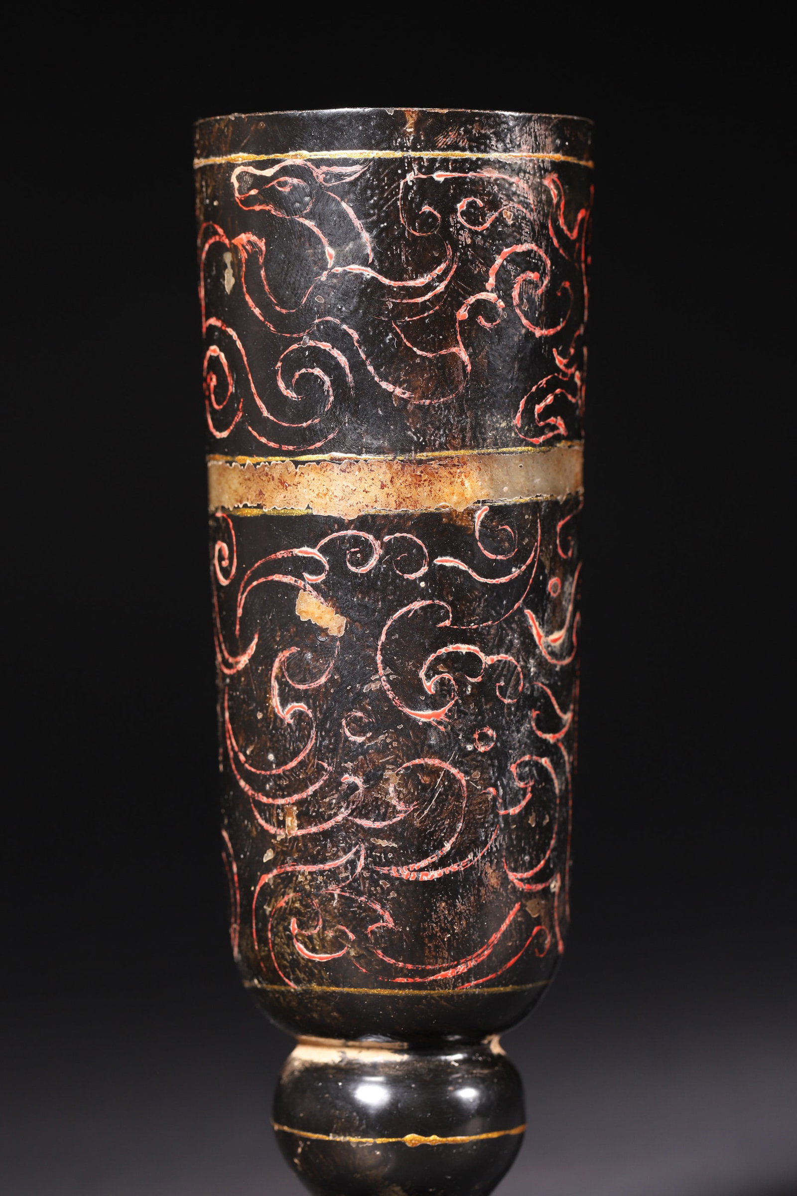 A Jade Stemmed Cup with Gold and Color Inlaid Cloud Pattern - Han Dynasty - 4