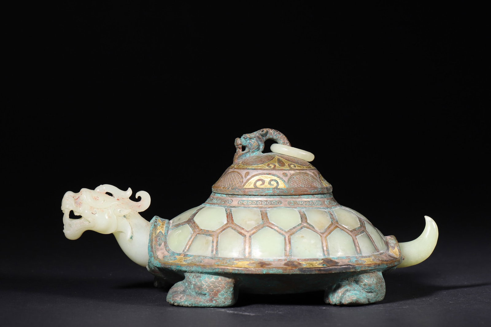 A Bronze Dragon-Tortoise Censer with Gold and Silver Inlay and Hetian Jade Inlays - Han Dynasty - 2
