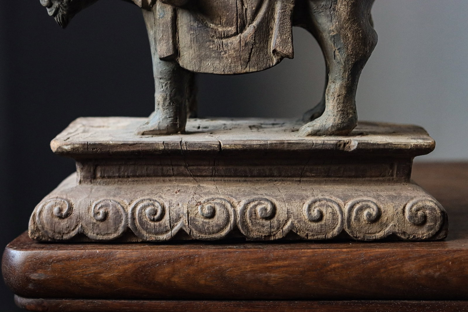 A Painted Wooden Statue of Taiyi Zhenren, Ming Dynasty - 8