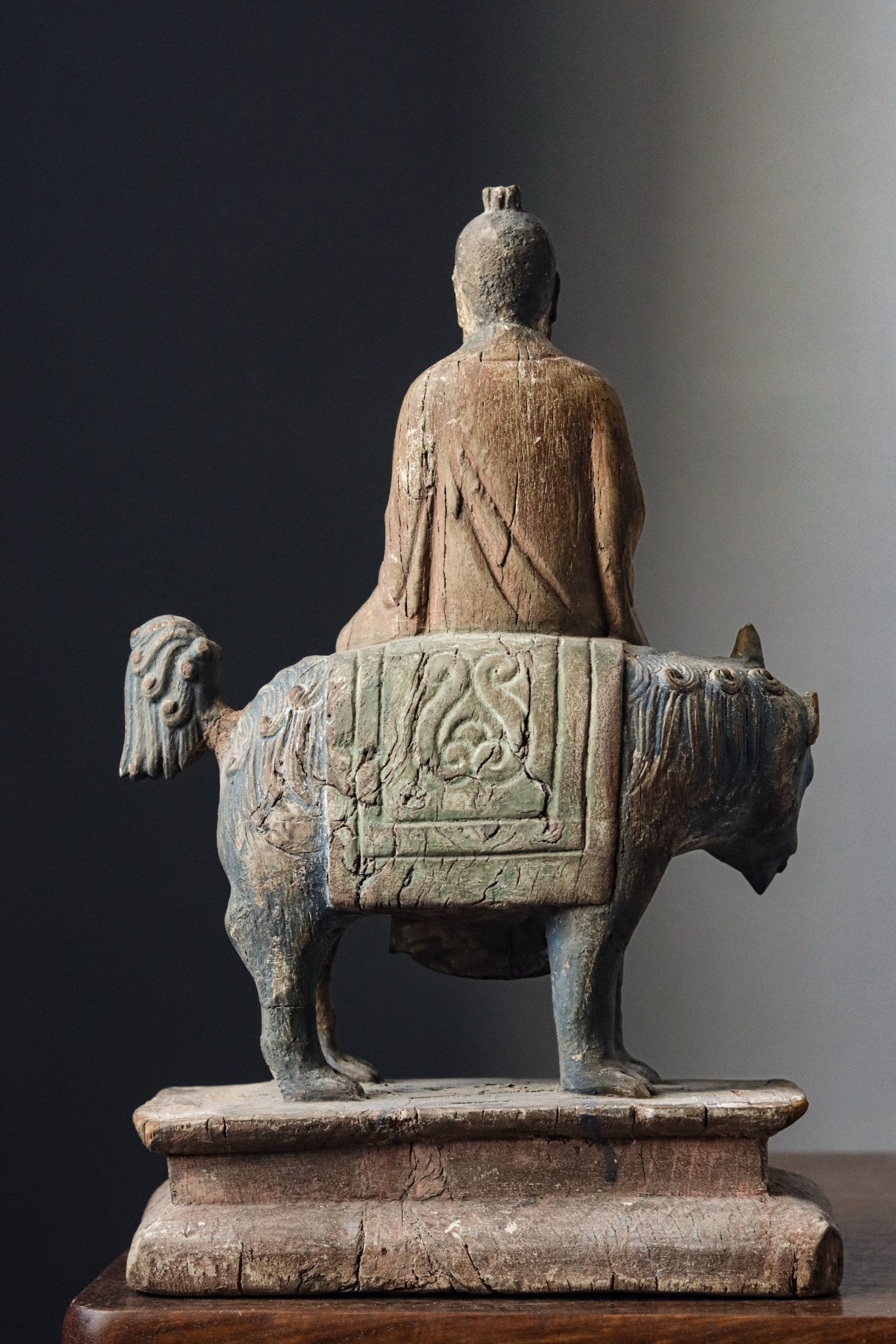A Painted Wooden Statue of Taiyi Zhenren, Ming Dynasty - 9