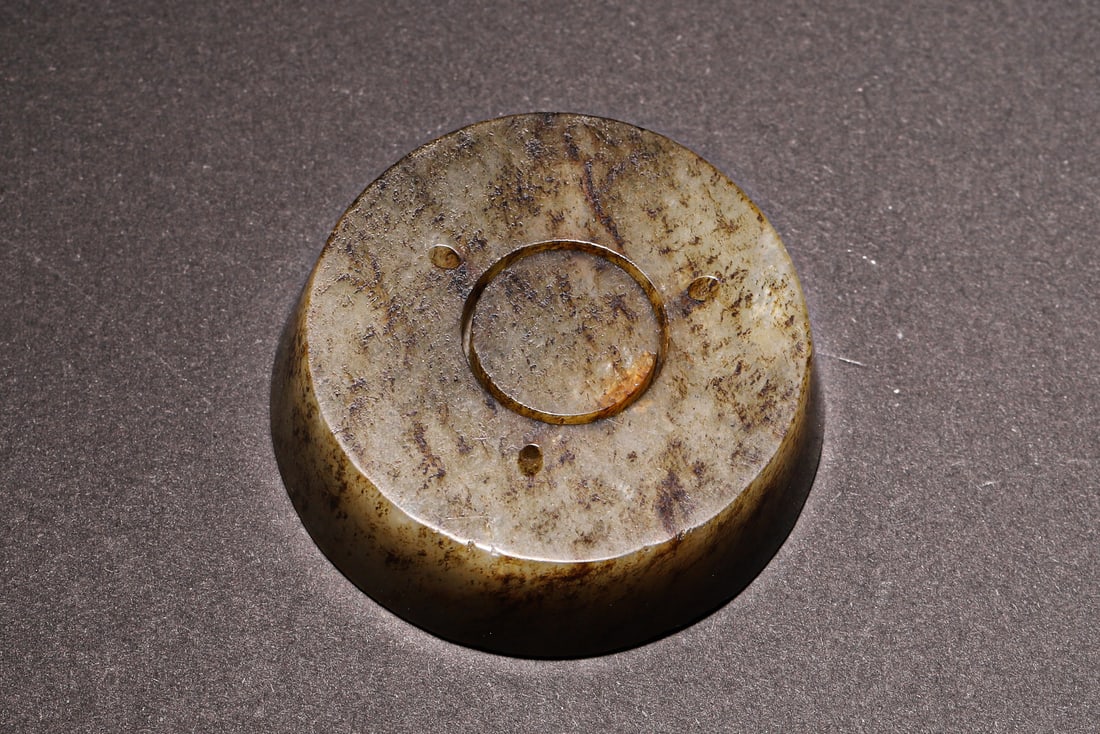 A Set of Hetian Jade Sword Fittings, Han Dynasty - 3