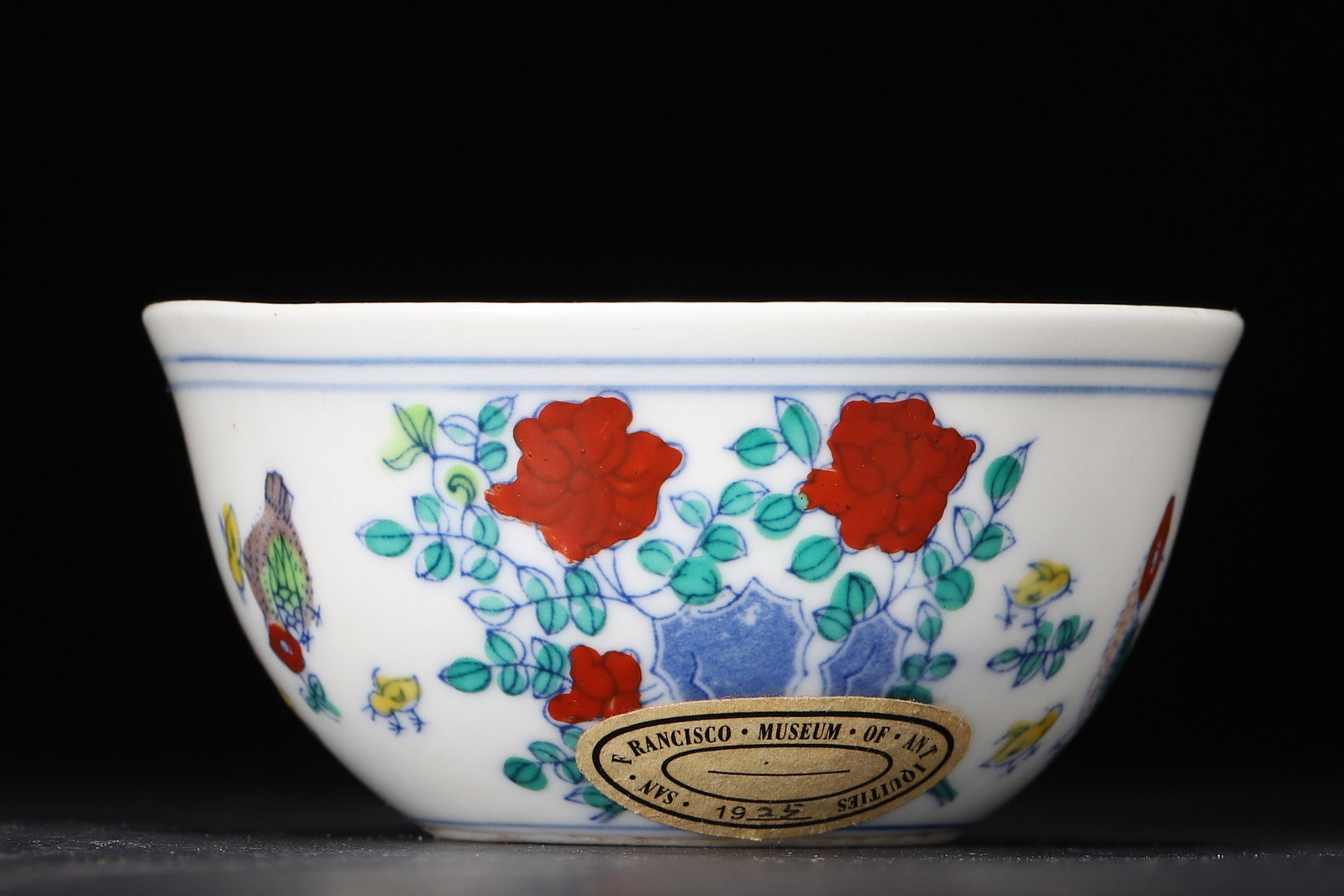 A Pair of Ming Dynasty Chenghua Doucai Chicken Cup - 4