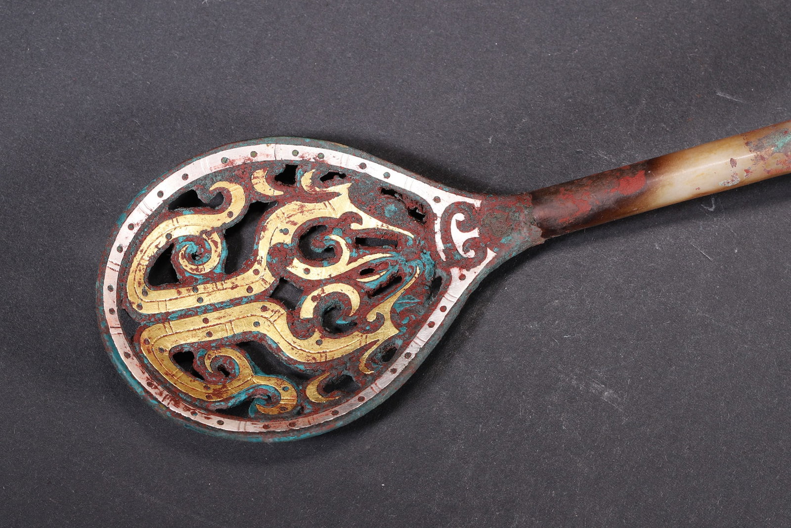 A Warring States Bronze Spoon with Gold and Silver Inlay and Jade Handle - 2