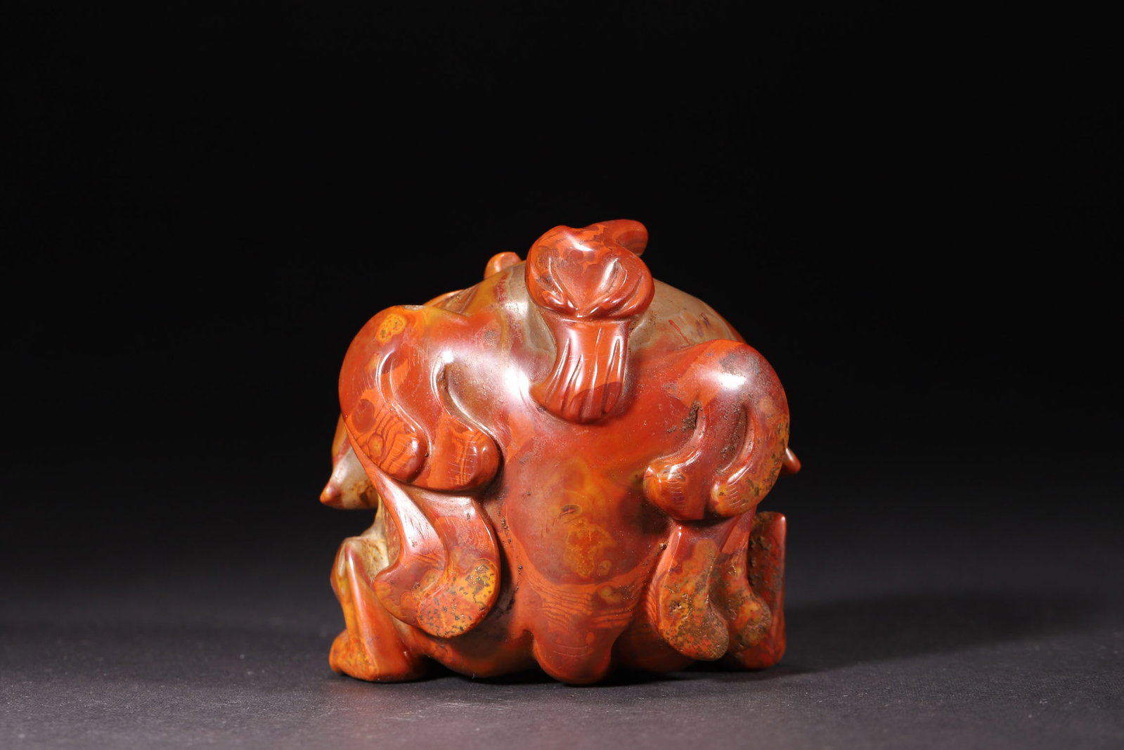A Han Dynasty Red Agate Auspicious Beast Paperweight - 5