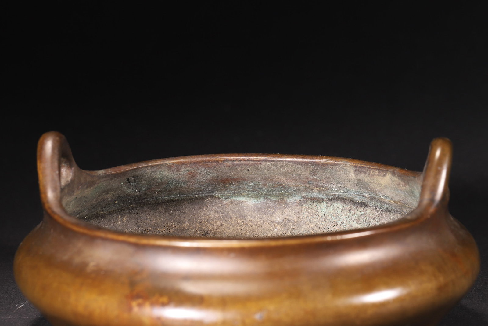 A Qing Dynasty Bronze Incense Burner with Three Legs and Upright Handles - 4