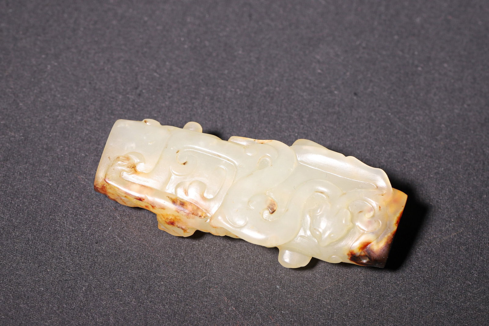 A Hetian Jade Lezi with High-Relief Chilong Pattern - Han Dynasty - 5