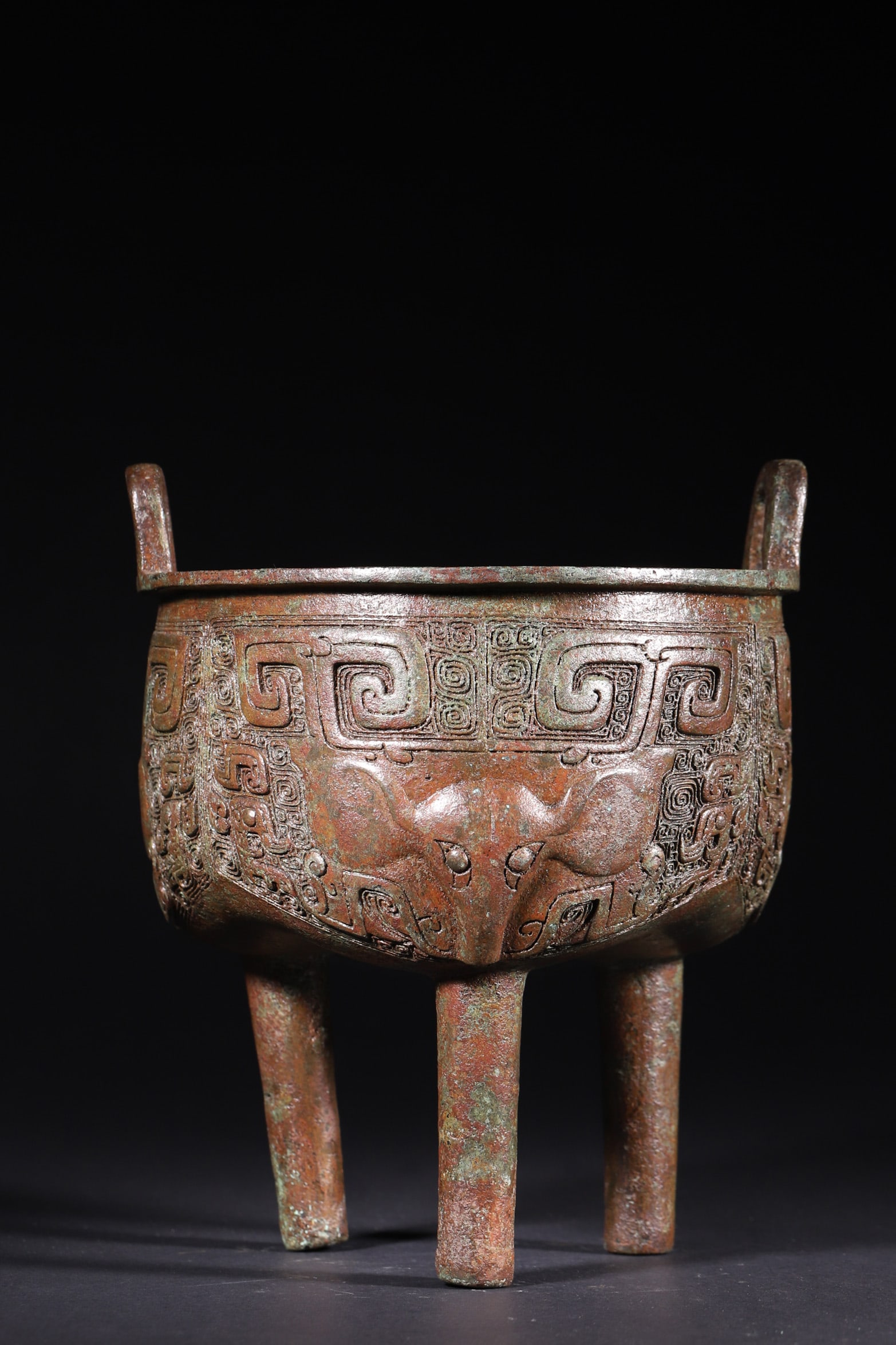A Bronze Ding with Beast-Face Motifs - Late Shang Dynasty (1 of 6)
