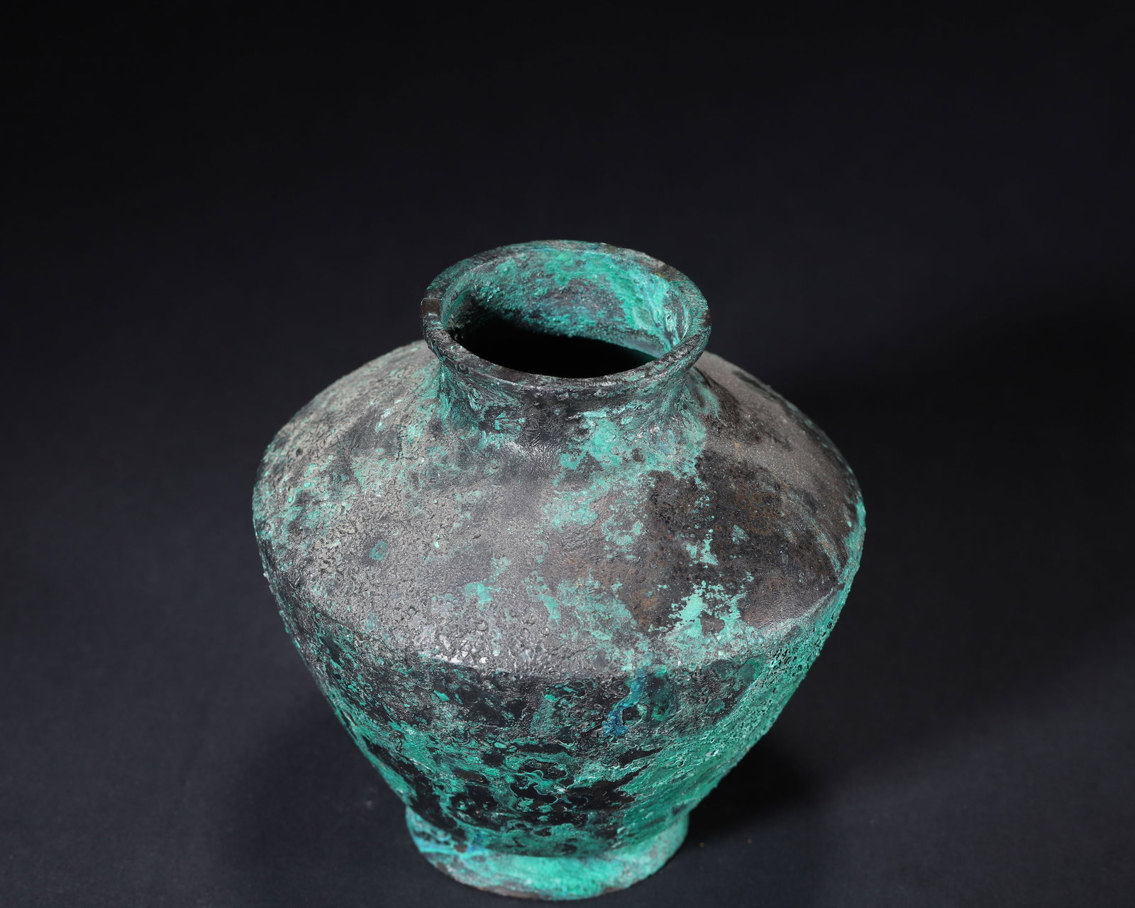 A Han Dynasty Plain Bronze Miniature Jar - 3