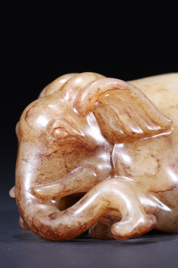 A Hetian Jade Recumbent Elephant, Han Dynasty - 5