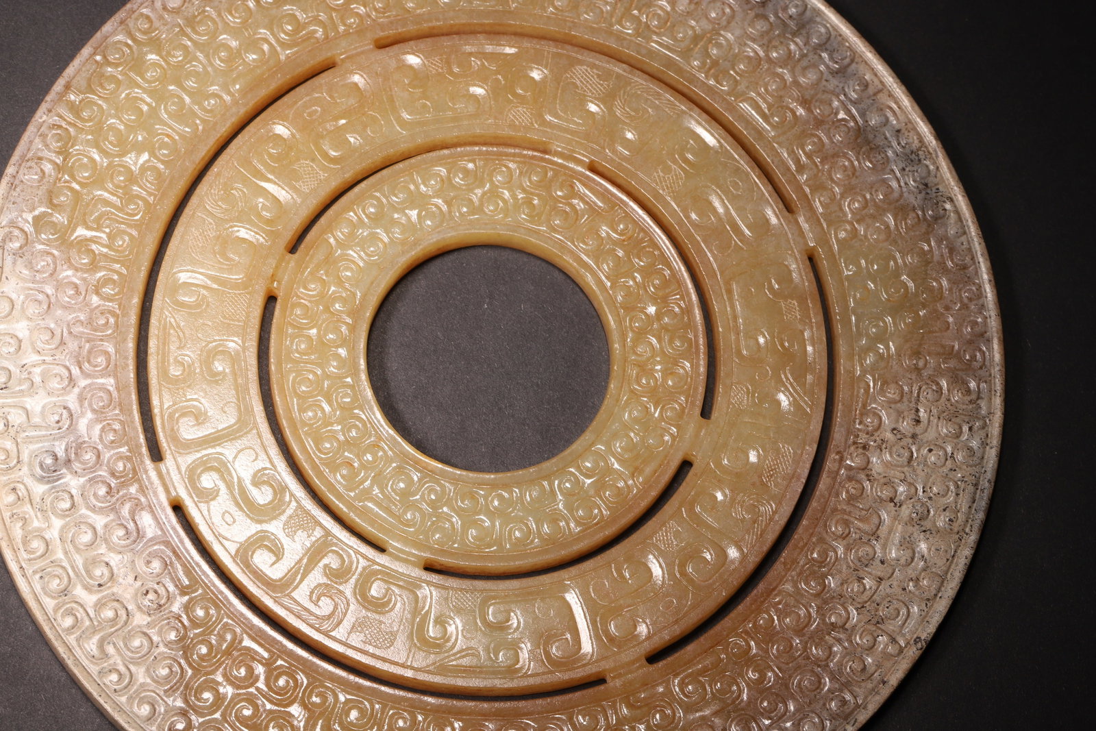 A Hetian Jade Bi Disc with Triple Concentric Circle Patterns - Han Dynasty - 6