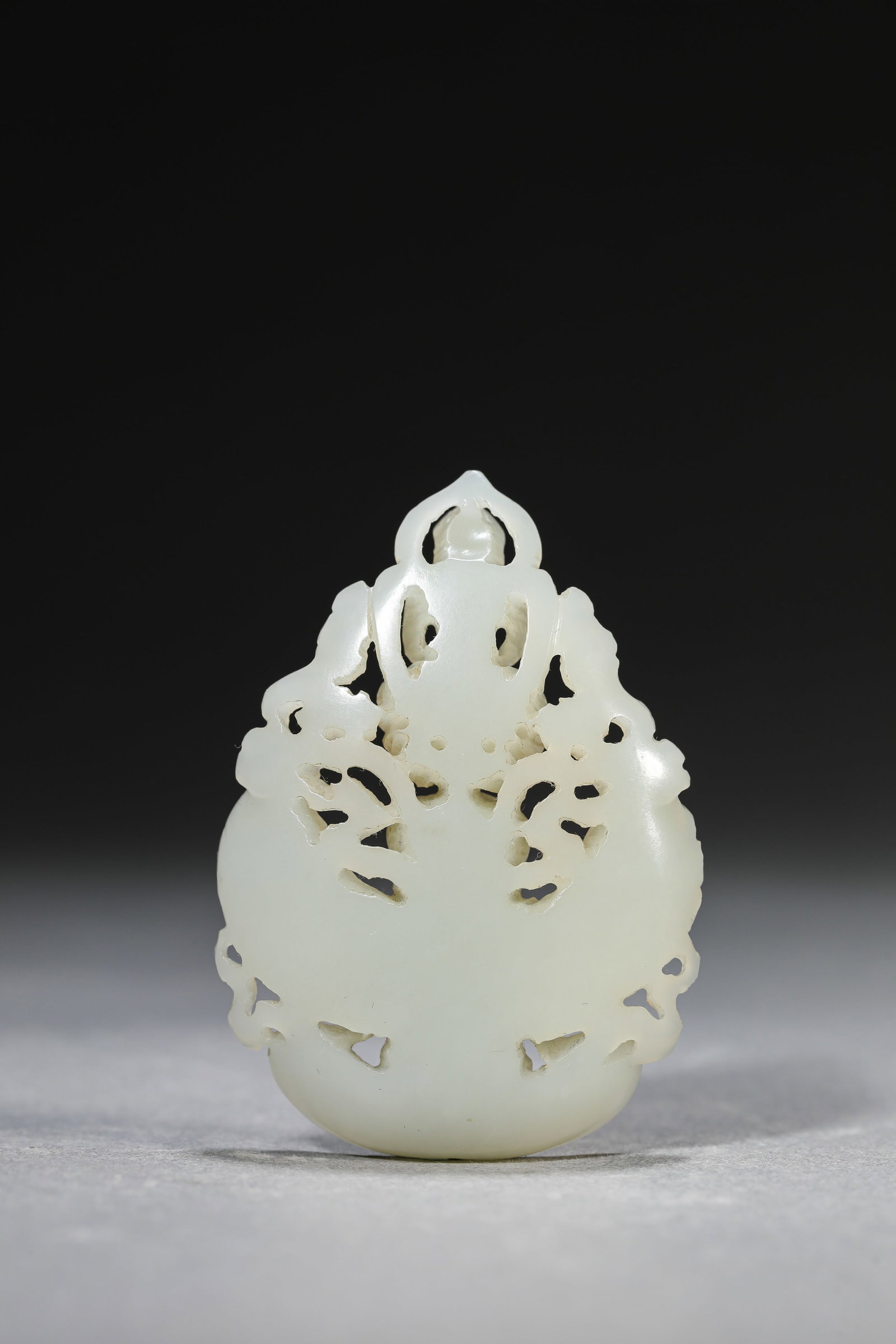 A Jade 'Garuda' Pendant - 4